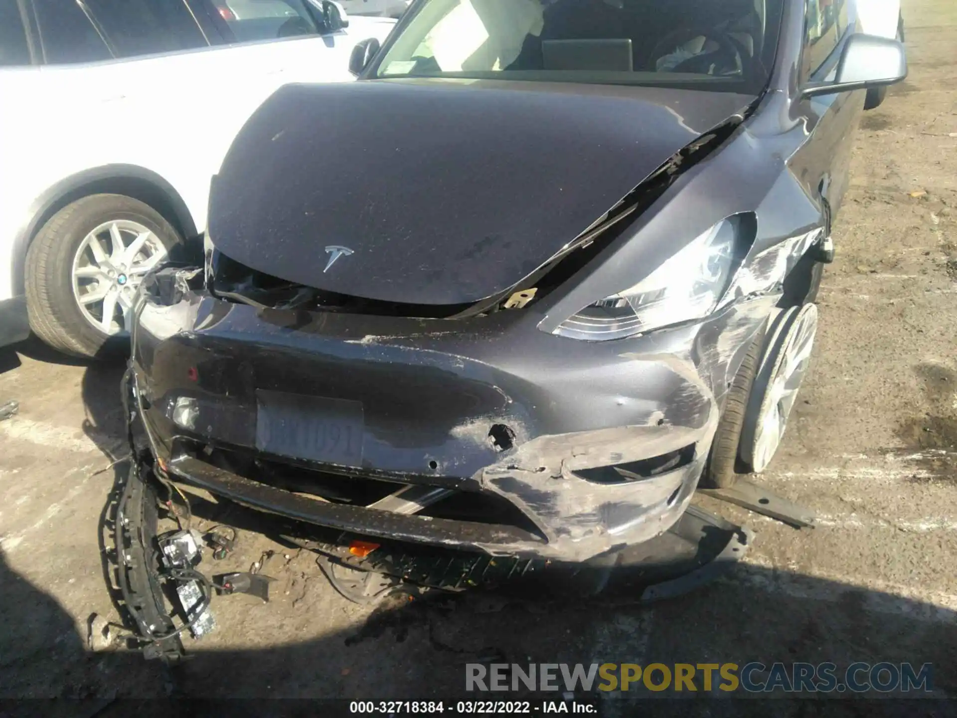 6 Photograph of a damaged car 5YJYGDEE3LF014927 TESLA MODEL Y 2020