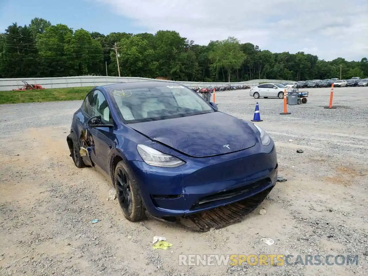 1 Photograph of a damaged car 5YJYGDEE3LF025832 TESLA MODEL Y 2020