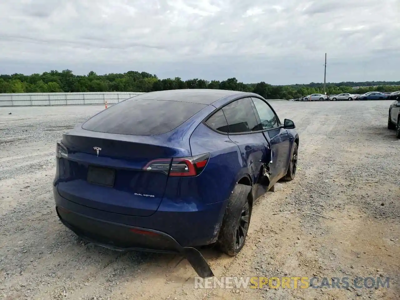 4 Фотография поврежденного автомобиля 5YJYGDEE3LF025832 TESLA MODEL Y 2020