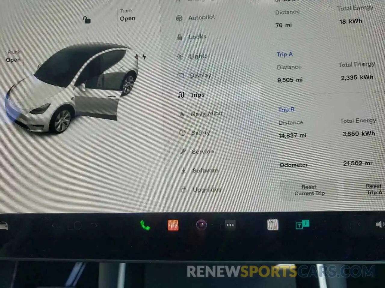 8 Photograph of a damaged car 5YJYGDEE3LF026477 TESLA MODEL Y 2020