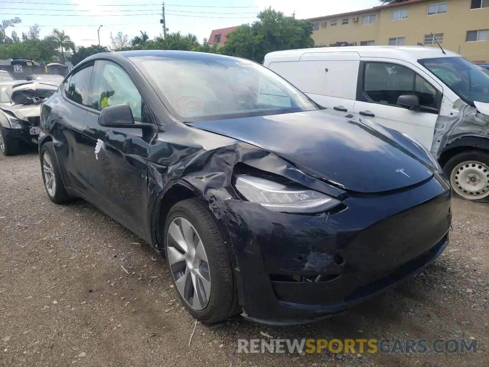 1 Photograph of a damaged car 5YJYGDEE3LF027452 TESLA MODEL Y 2020