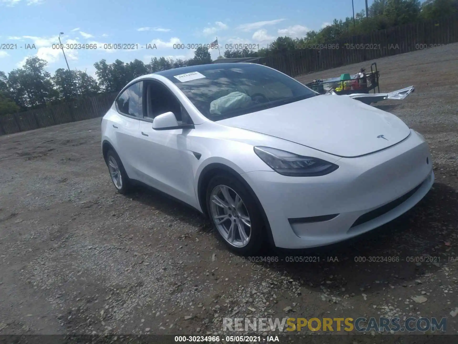 1 Photograph of a damaged car 5YJYGDEE3LF032201 TESLA MODEL Y 2020