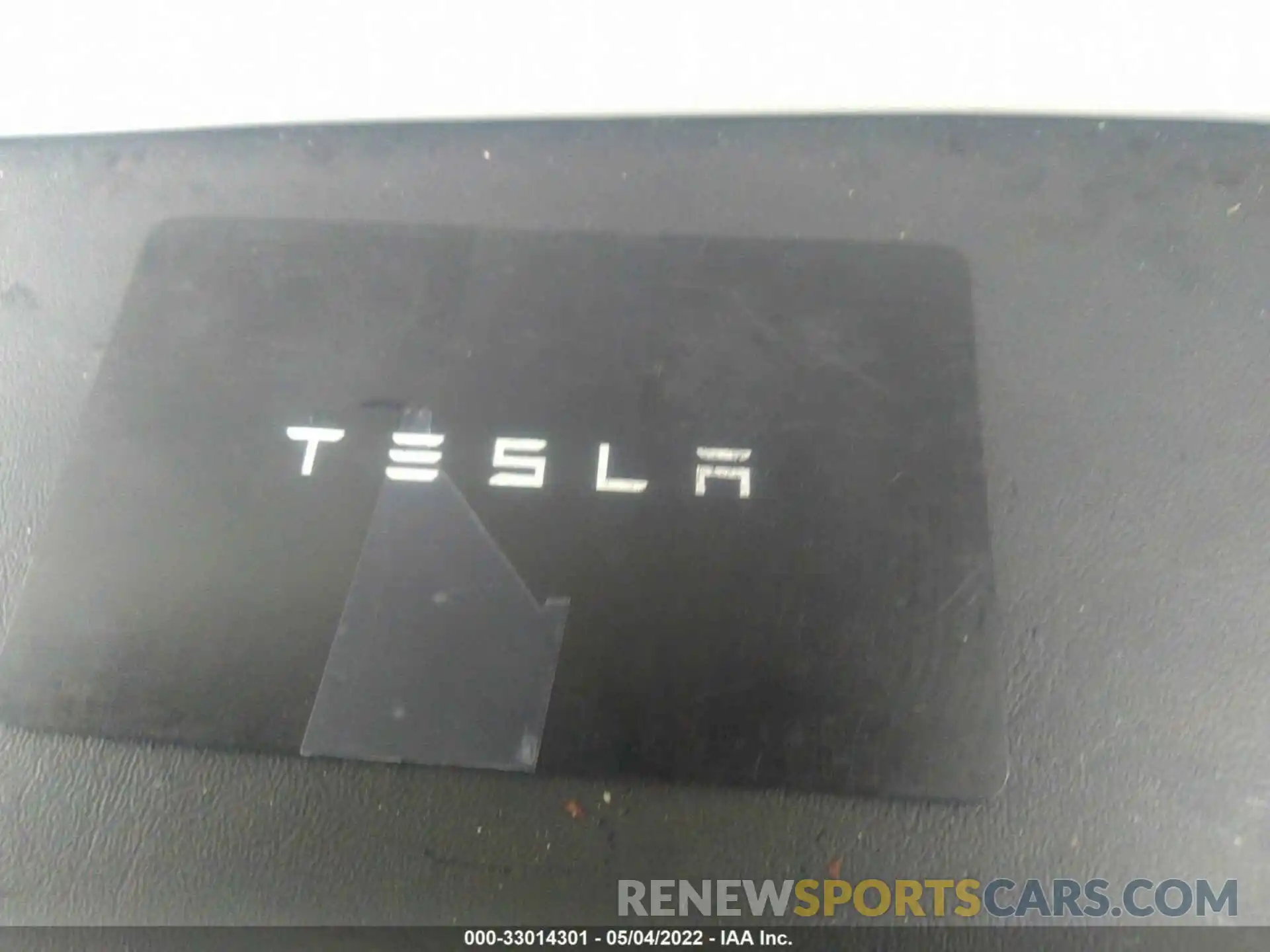 11 Photograph of a damaged car 5YJYGDEE3LF032327 TESLA MODEL Y 2020