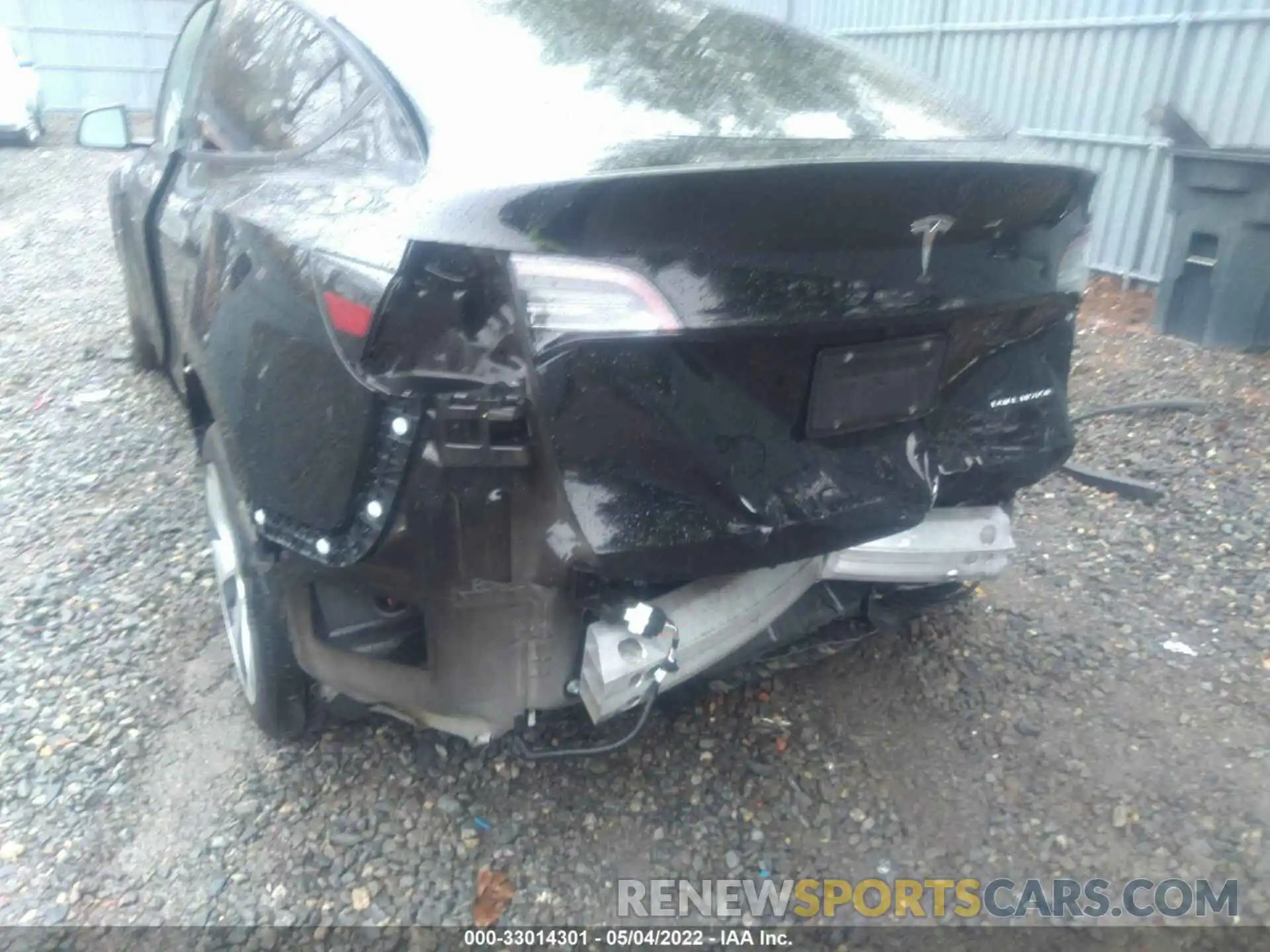 6 Photograph of a damaged car 5YJYGDEE3LF032327 TESLA MODEL Y 2020