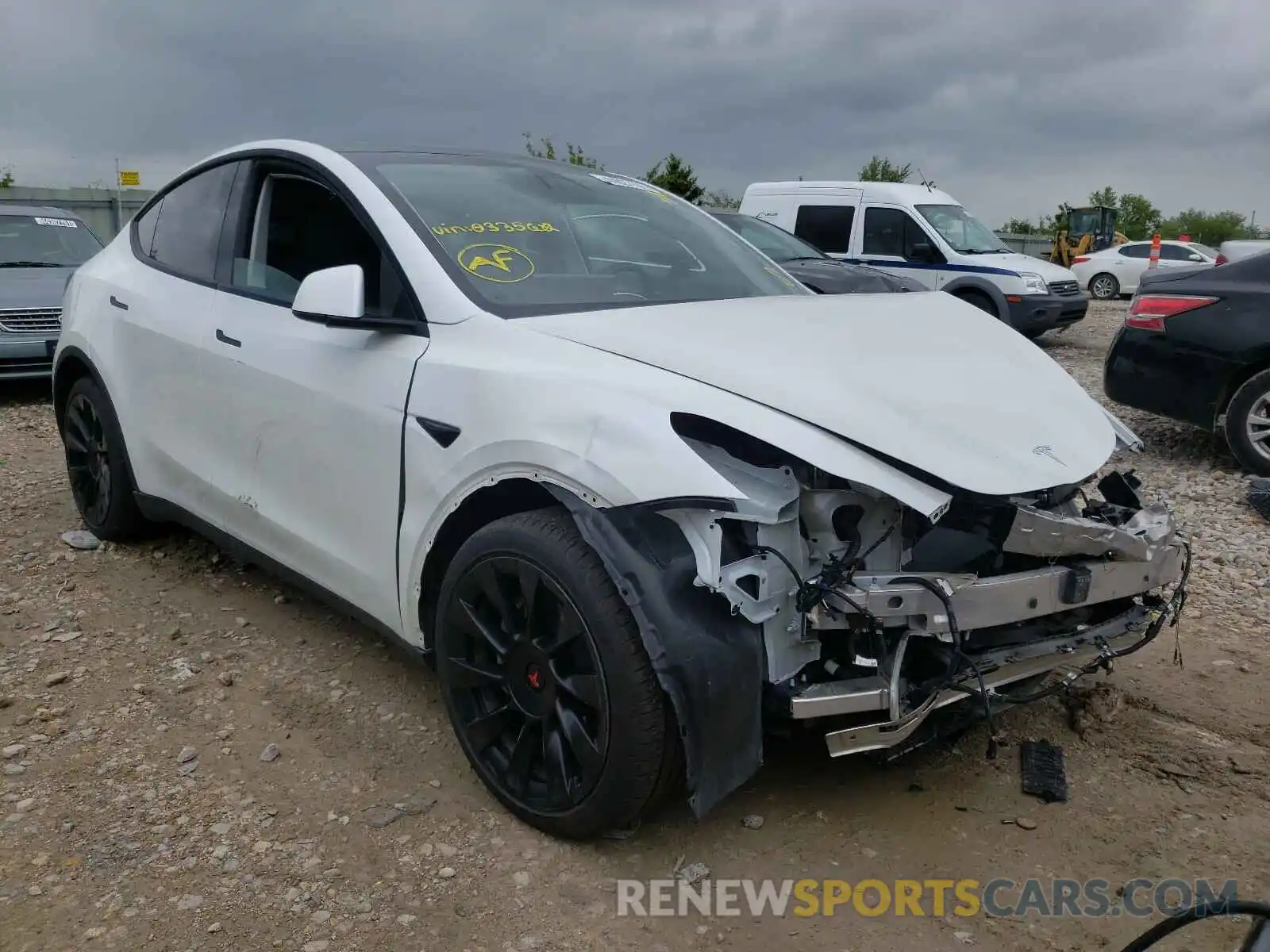 1 Photograph of a damaged car 5YJYGDEE3LF033560 TESLA MODEL Y 2020