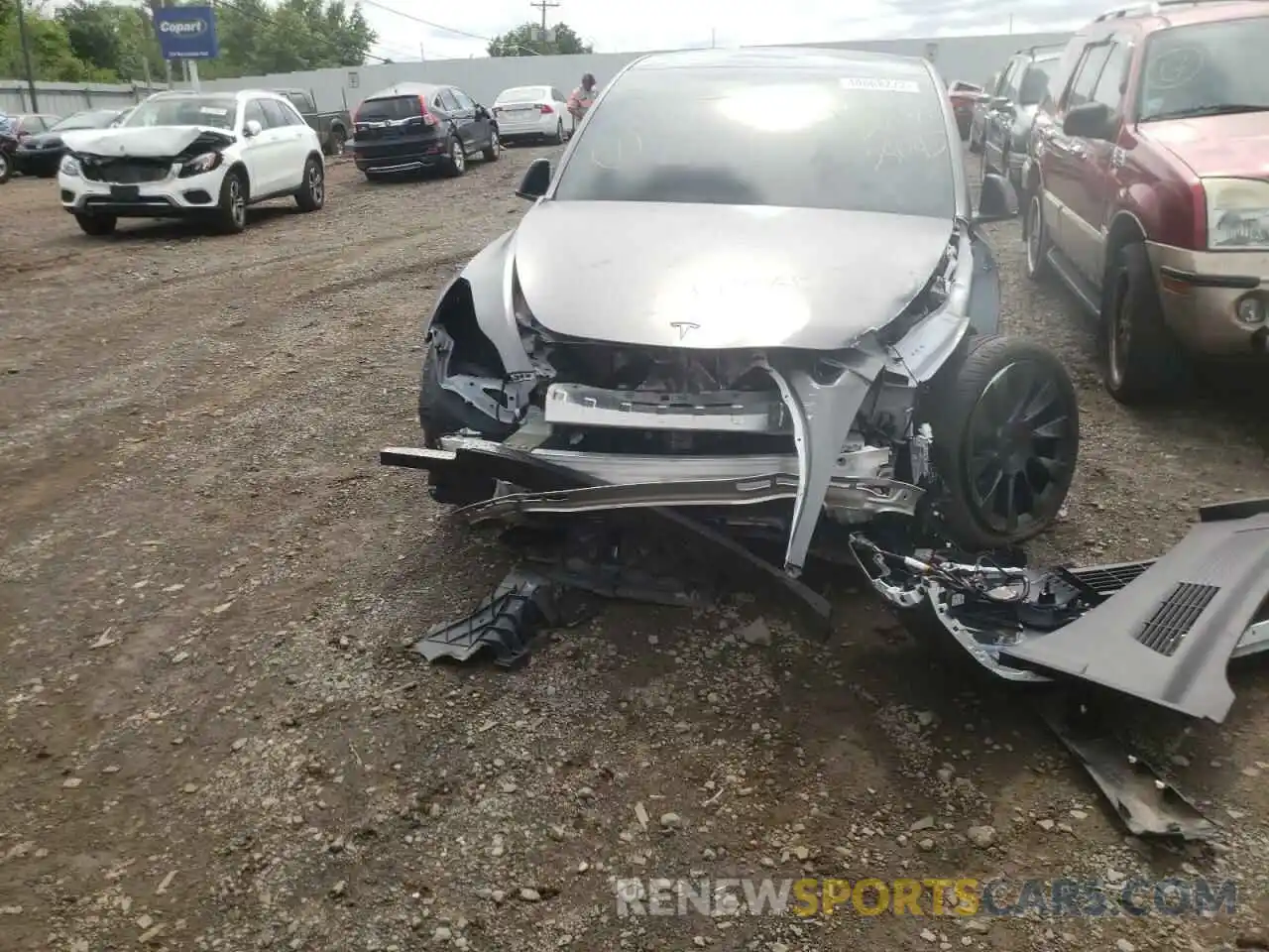 9 Photograph of a damaged car 5YJYGDEE3LF034045 TESLA MODEL Y 2020