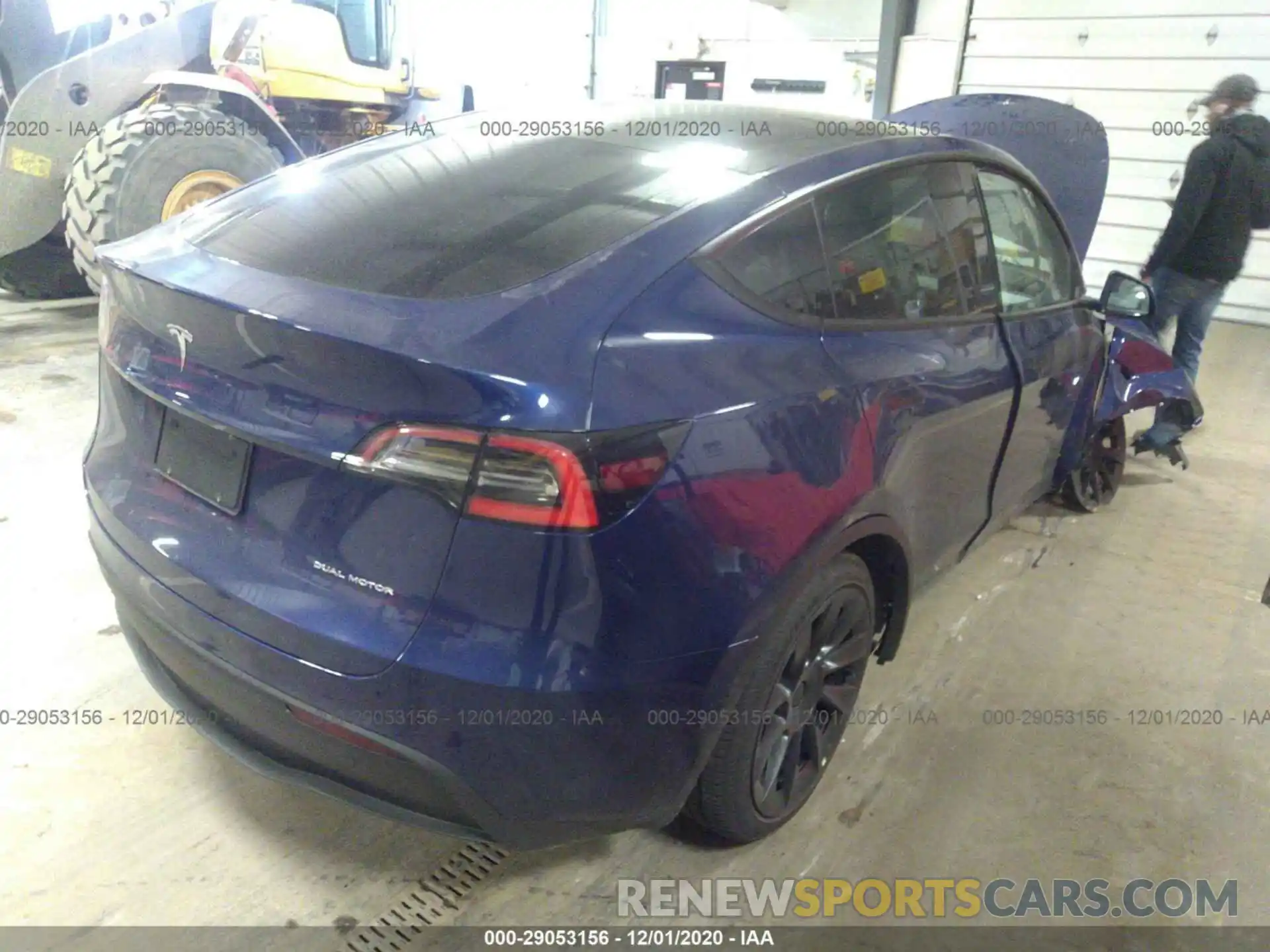 4 Photograph of a damaged car 5YJYGDEE3LF037589 TESLA MODEL Y 2020