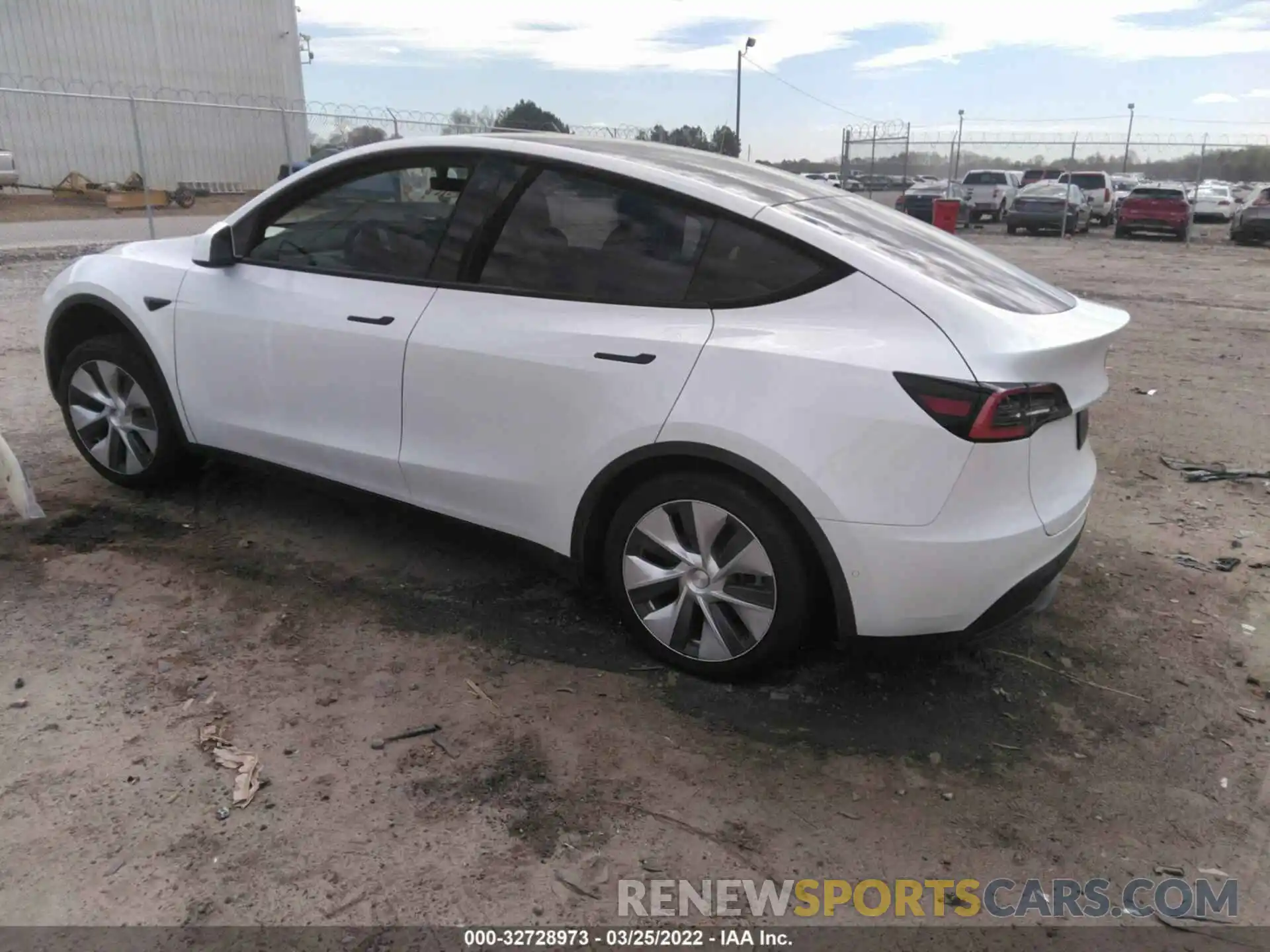 3 Photograph of a damaged car 5YJYGDEE3LF043666 TESLA MODEL Y 2020