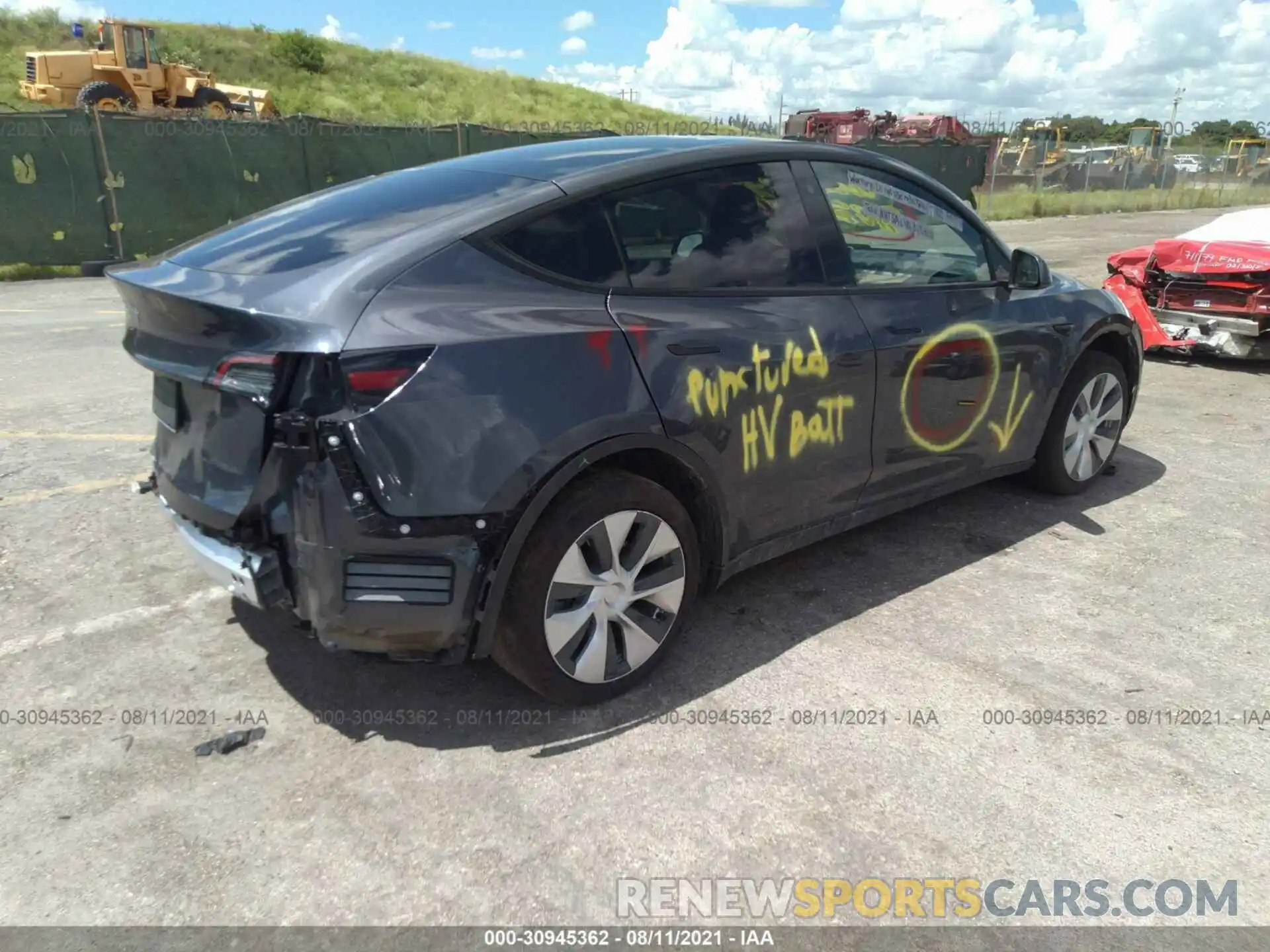 4 Photograph of a damaged car 5YJYGDEE3LF043912 TESLA MODEL Y 2020