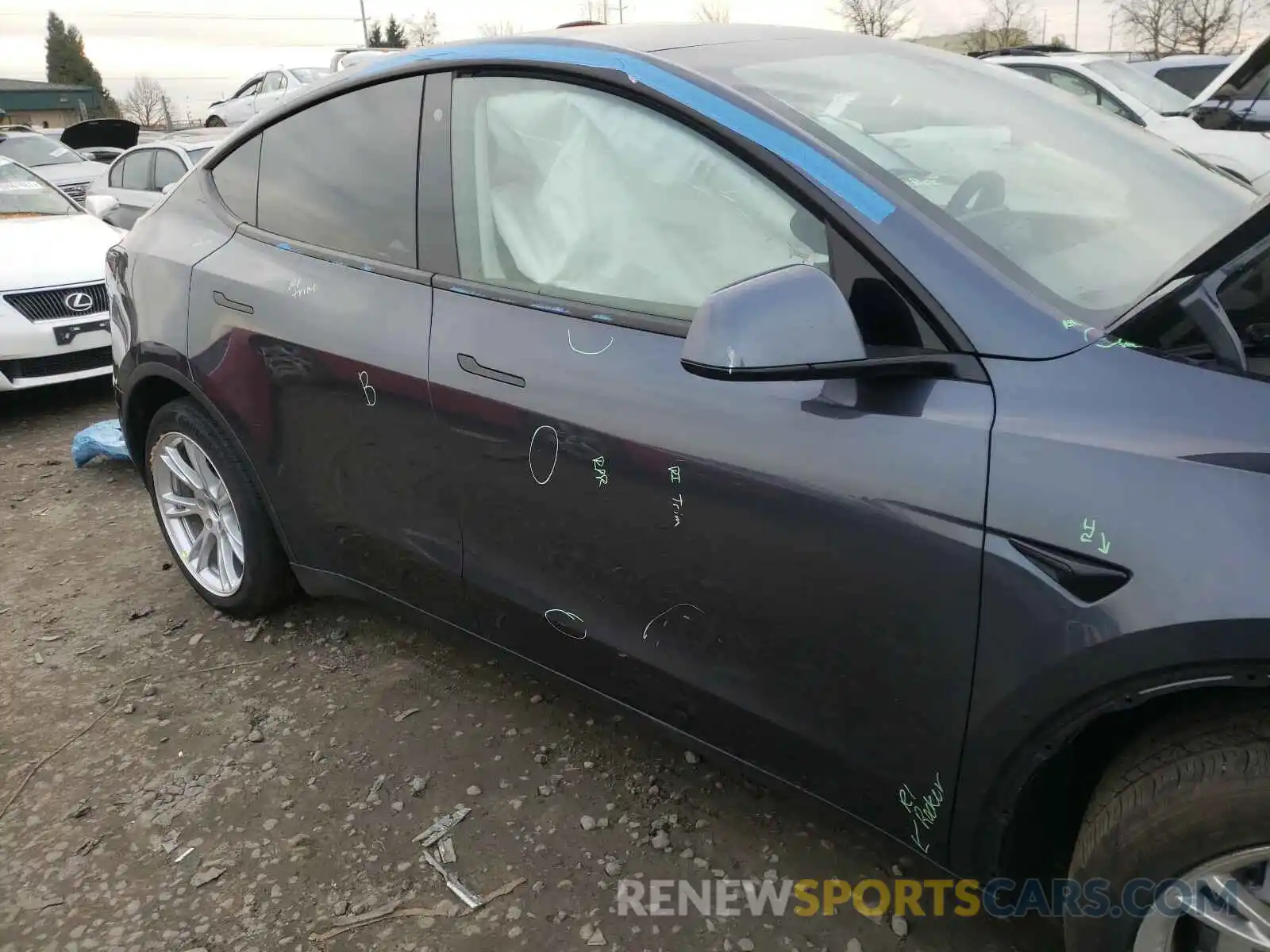 9 Photograph of a damaged car 5YJYGDEE3LF050911 TESLA MODEL Y 2020