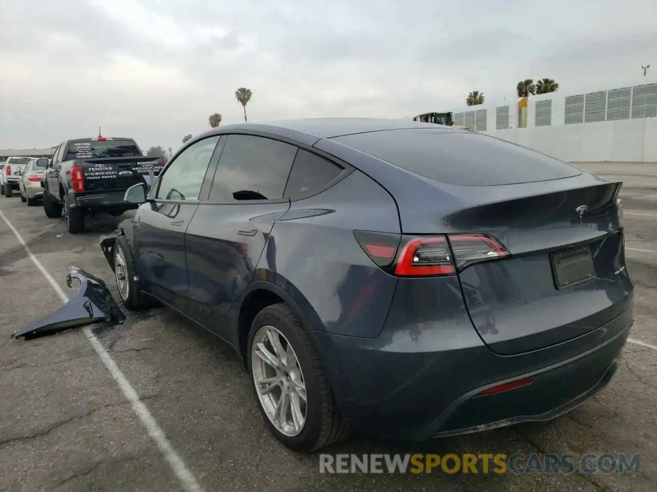 3 Photograph of a damaged car 5YJYGDEE3LF052190 TESLA MODEL Y 2020