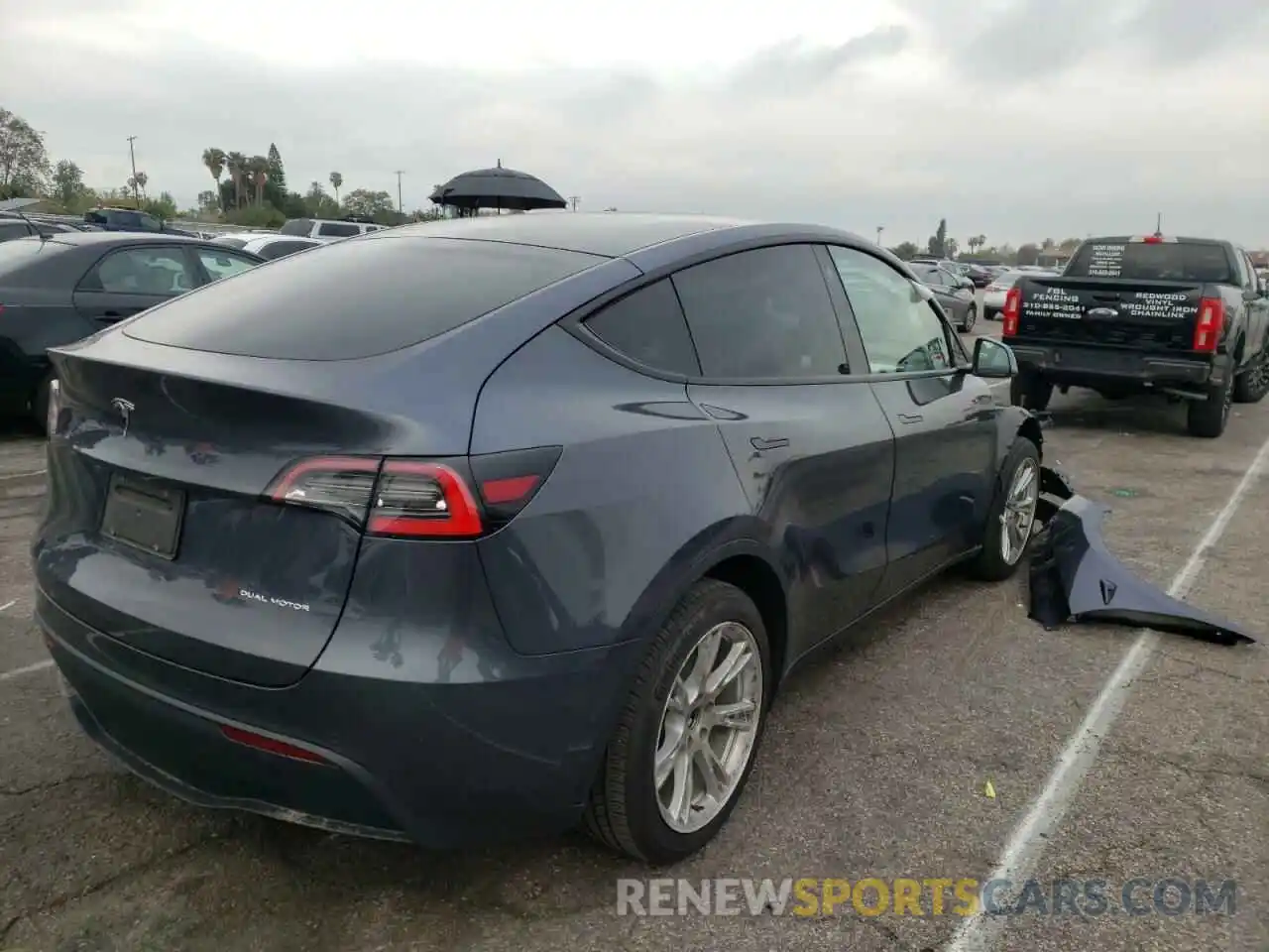 4 Фотография поврежденного автомобиля 5YJYGDEE3LF052190 TESLA MODEL Y 2020