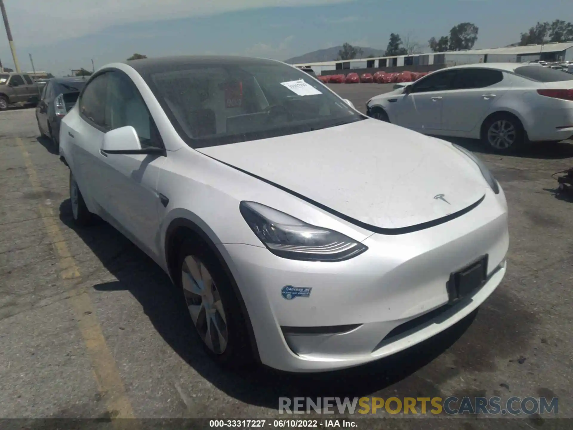 1 Photograph of a damaged car 5YJYGDEE3LF058961 TESLA MODEL Y 2020