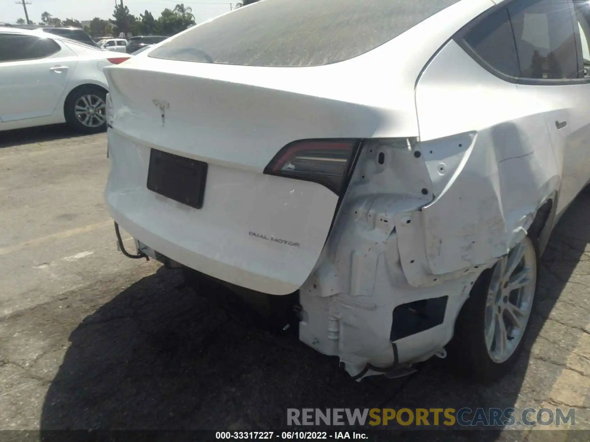 6 Photograph of a damaged car 5YJYGDEE3LF058961 TESLA MODEL Y 2020