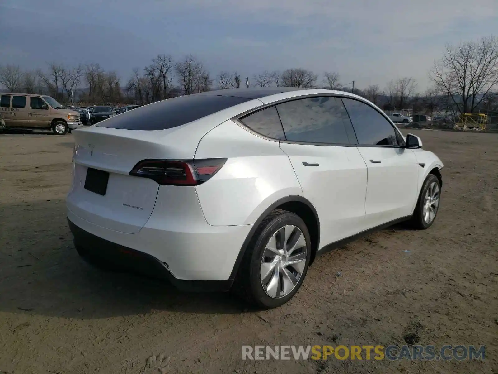 4 Photograph of a damaged car 5YJYGDEE4LF006593 TESLA MODEL Y 2020