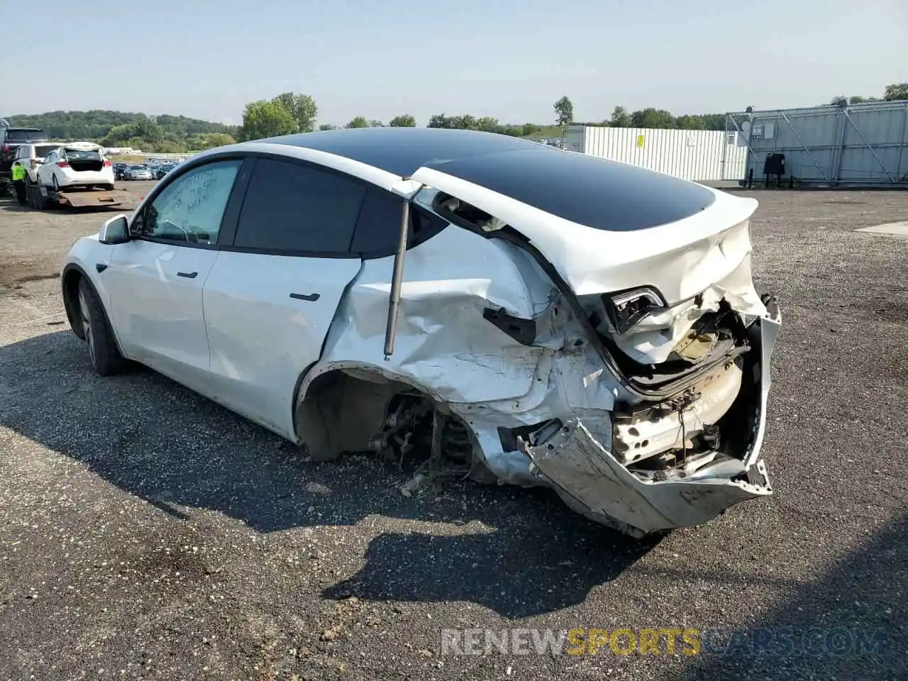 3 Photograph of a damaged car 5YJYGDEE4LF009106 TESLA MODEL Y 2020