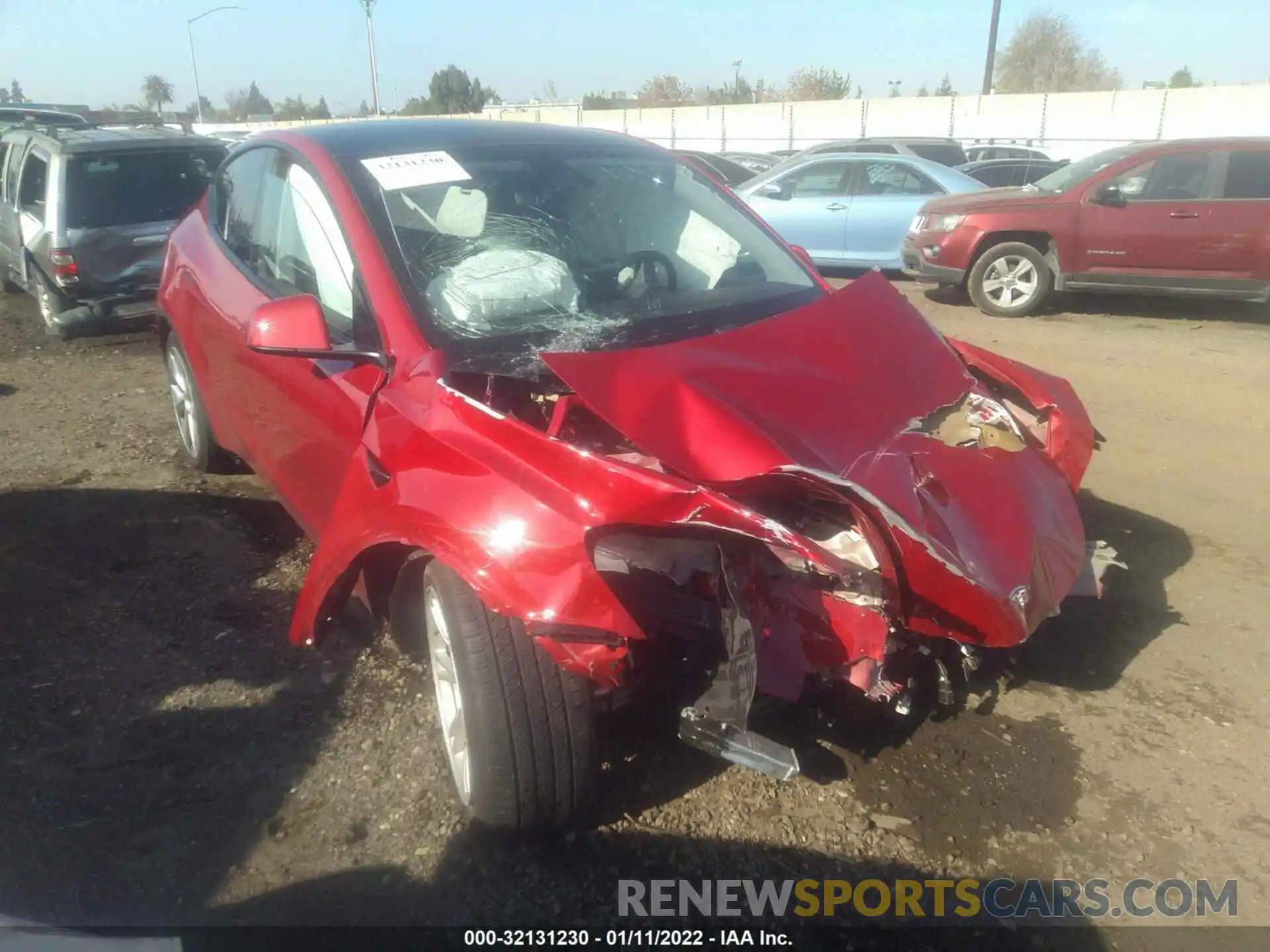 1 Photograph of a damaged car 5YJYGDEE4LF010112 TESLA MODEL Y 2020