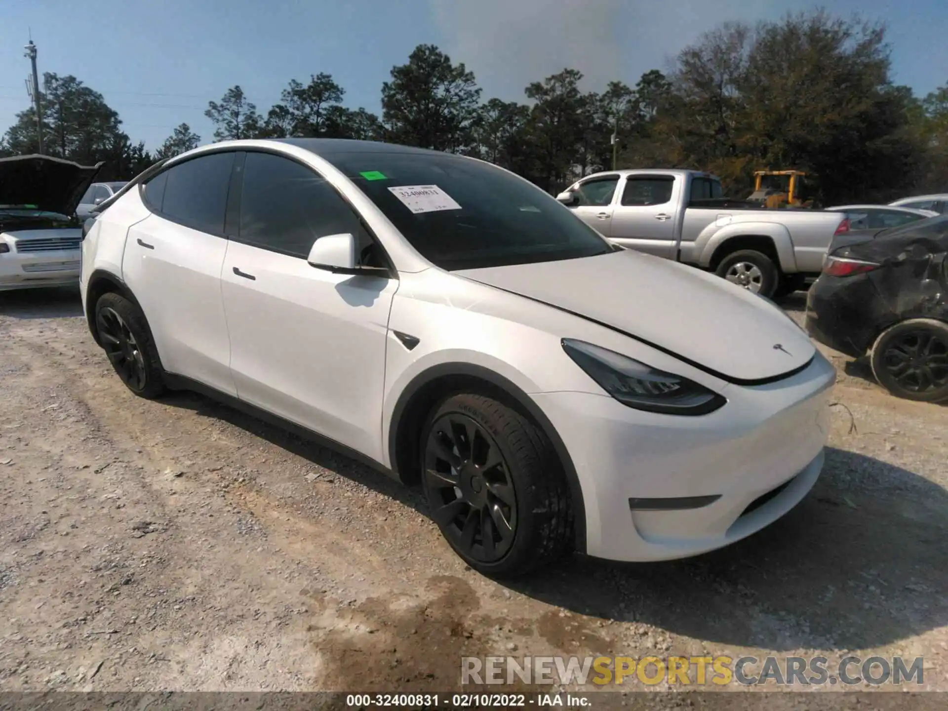 1 Photograph of a damaged car 5YJYGDEE4LF011082 TESLA MODEL Y 2020