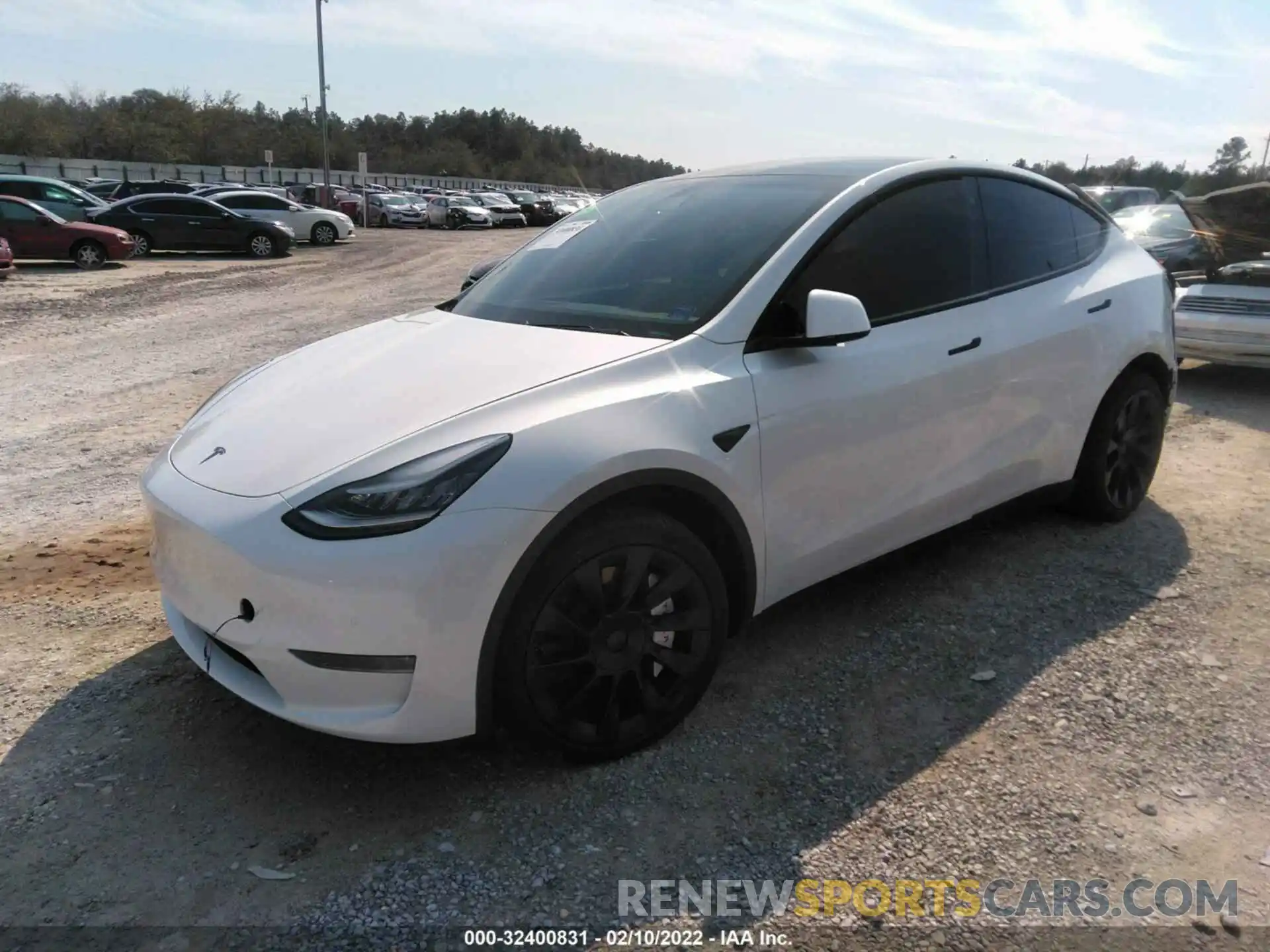 2 Фотография поврежденного автомобиля 5YJYGDEE4LF011082 TESLA MODEL Y 2020