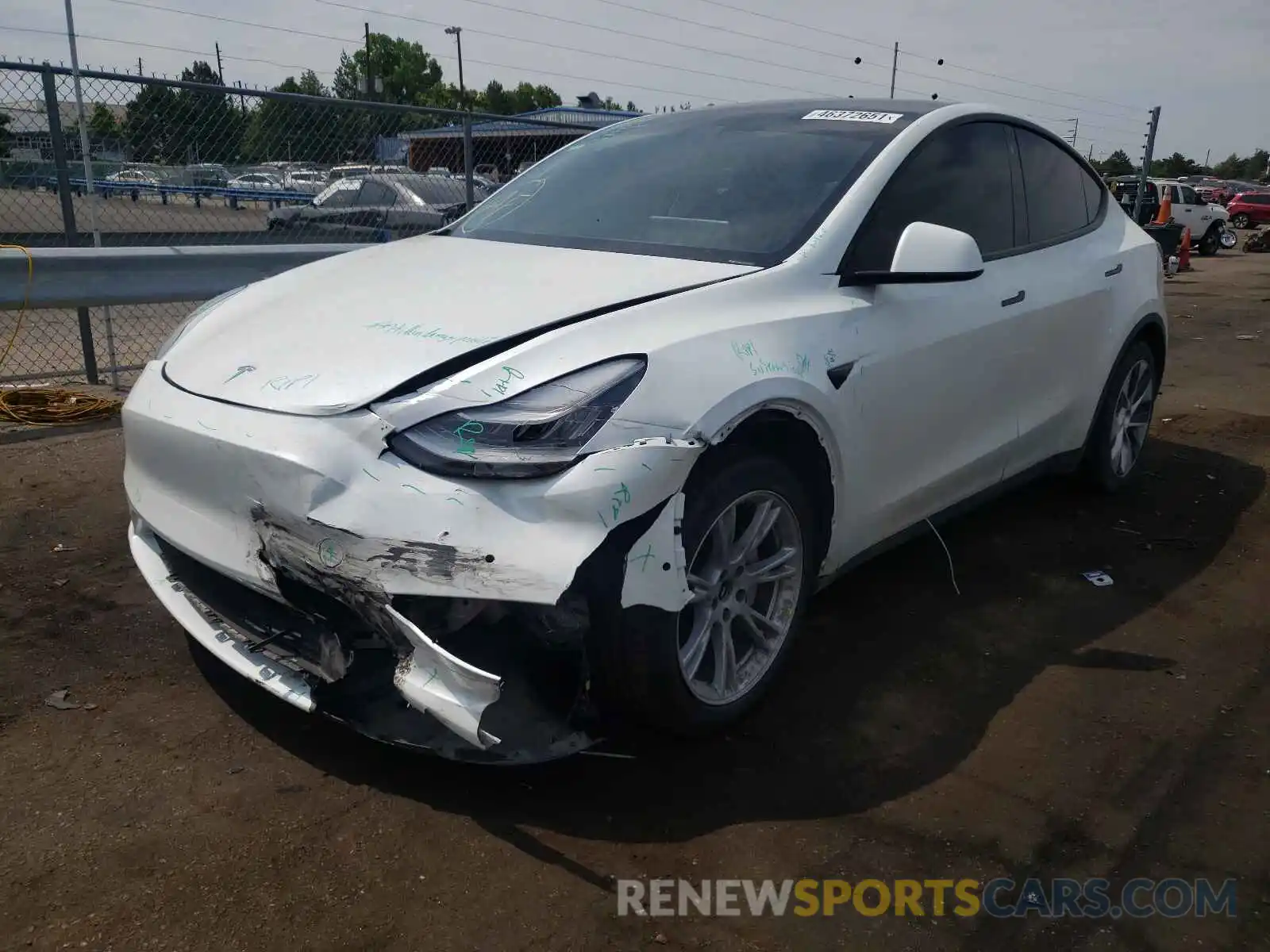 2 Фотография поврежденного автомобиля 5YJYGDEE4LF015147 TESLA MODEL Y 2020