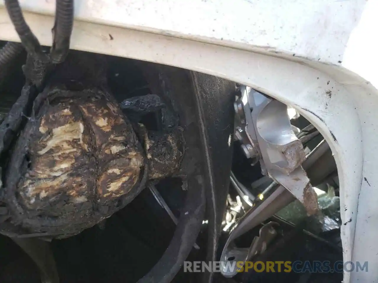 8 Photograph of a damaged car 5YJYGDEE4LF015410 TESLA MODEL Y 2020