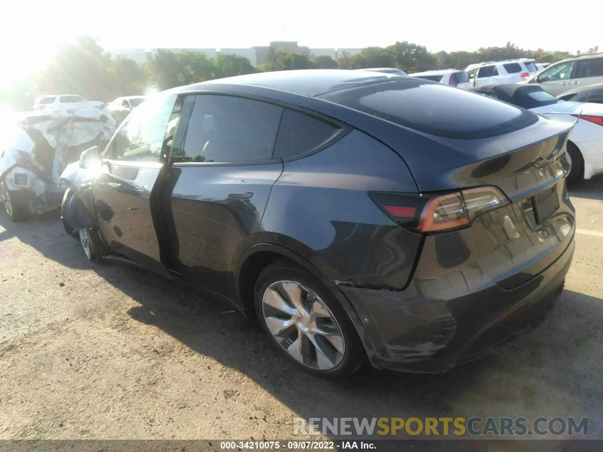 3 Photograph of a damaged car 5YJYGDEE4LF017416 TESLA MODEL Y 2020