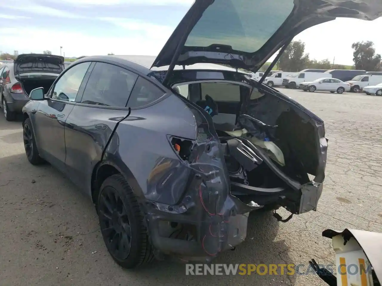 3 Photograph of a damaged car 5YJYGDEE4LF018470 TESLA MODEL Y 2020