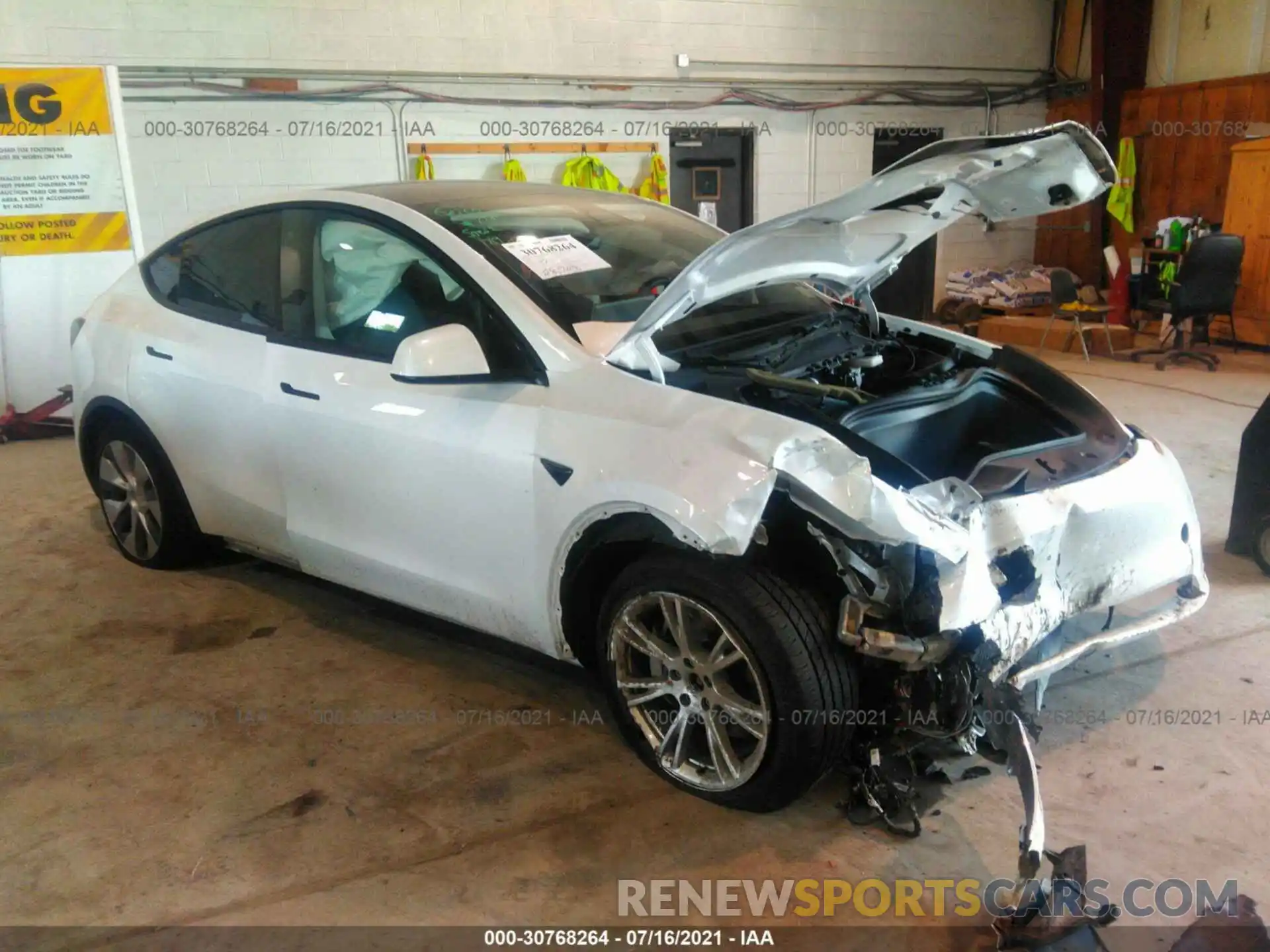 1 Photograph of a damaged car 5YJYGDEE4LF025905 TESLA MODEL Y 2020