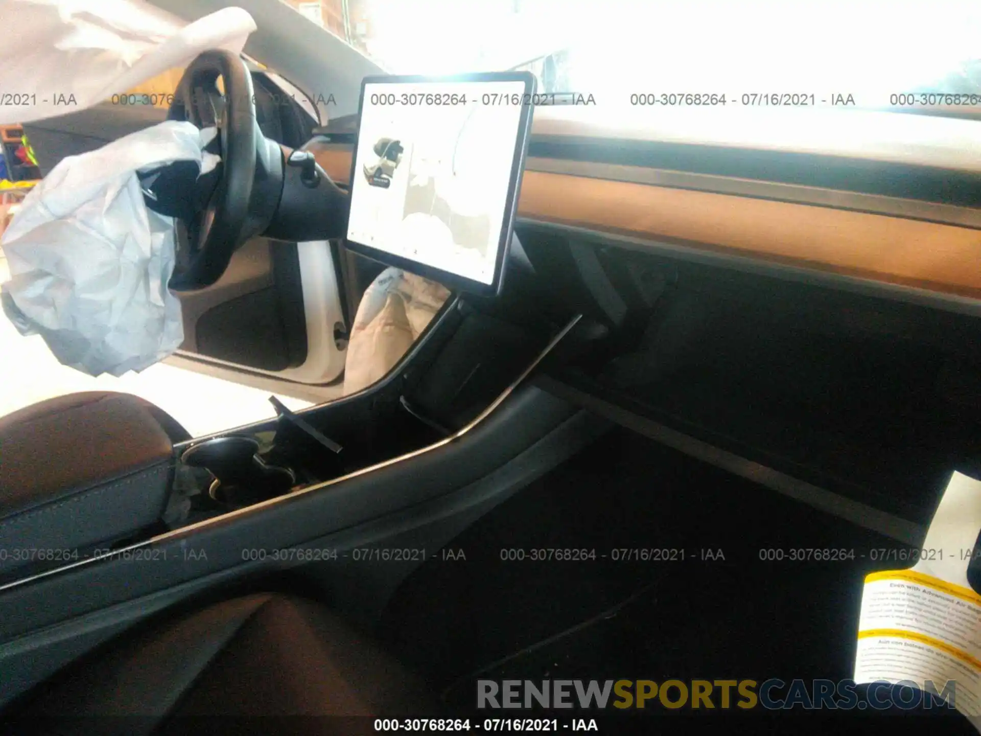 5 Photograph of a damaged car 5YJYGDEE4LF025905 TESLA MODEL Y 2020