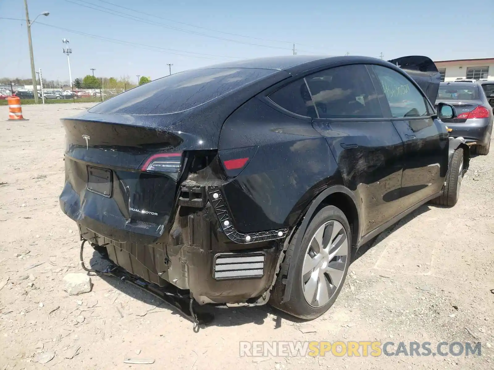 4 Photograph of a damaged car 5YJYGDEE4LF026875 TESLA MODEL Y 2020