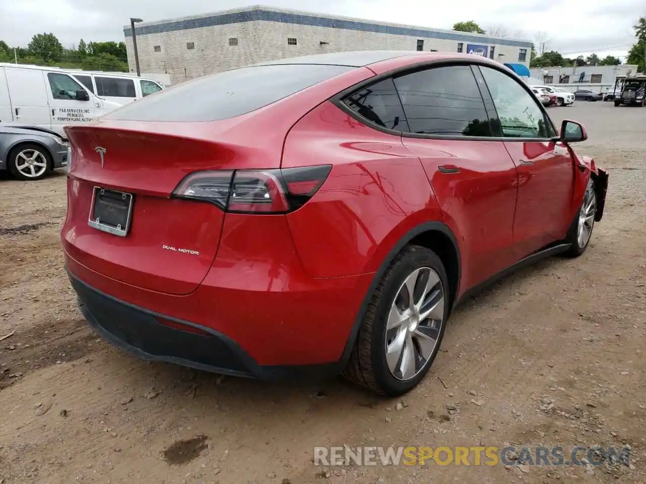 4 Photograph of a damaged car 5YJYGDEE4LF030456 TESLA MODEL Y 2020