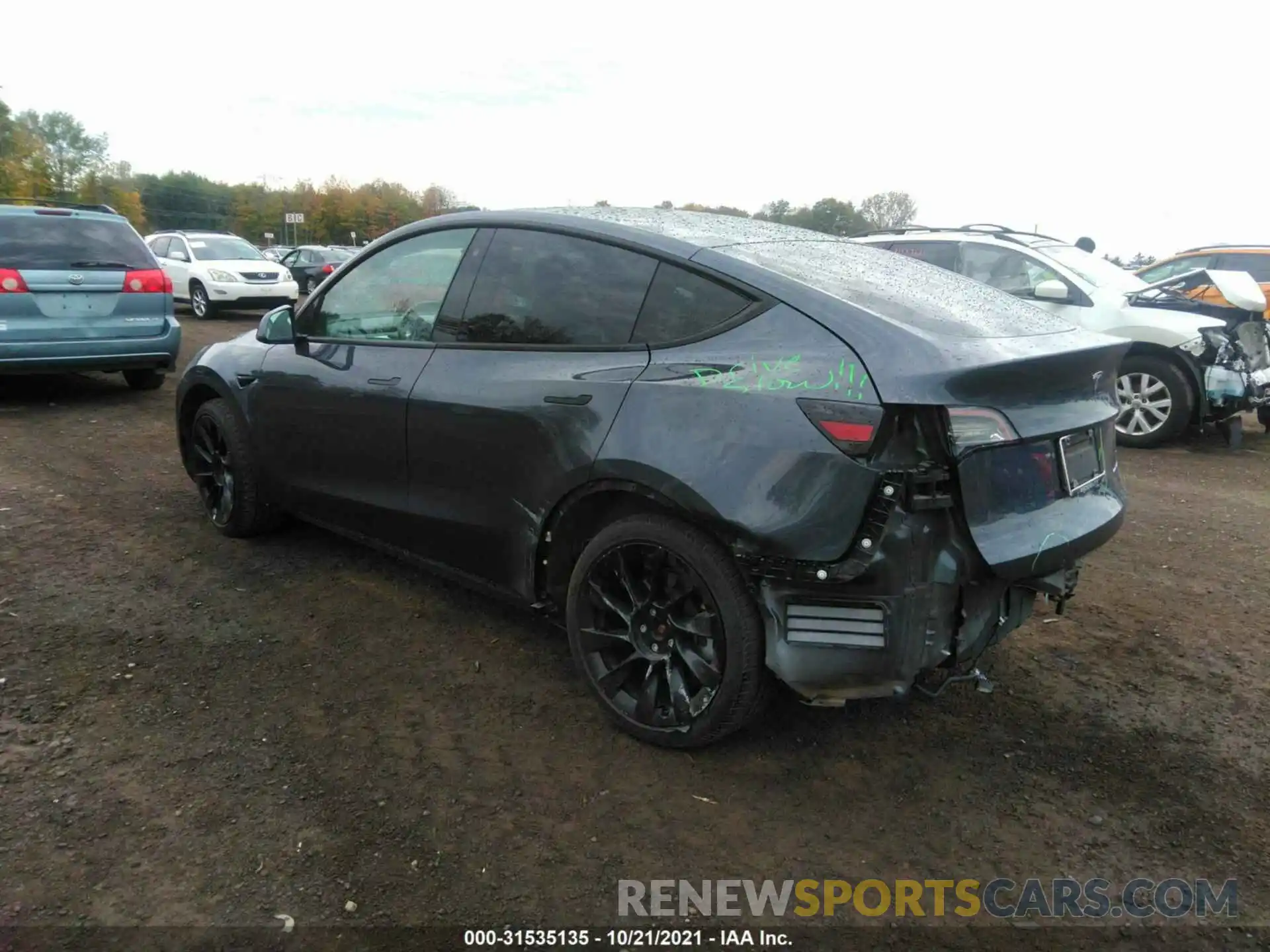 3 Фотография поврежденного автомобиля 5YJYGDEE4LF034796 TESLA MODEL Y 2020