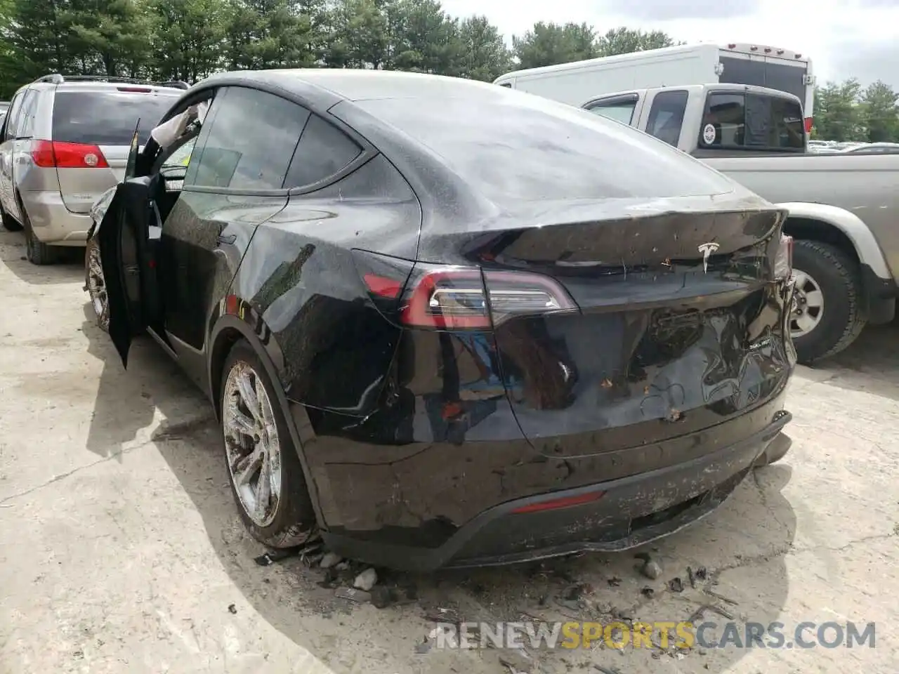 3 Фотография поврежденного автомобиля 5YJYGDEE4LF035303 TESLA MODEL Y 2020