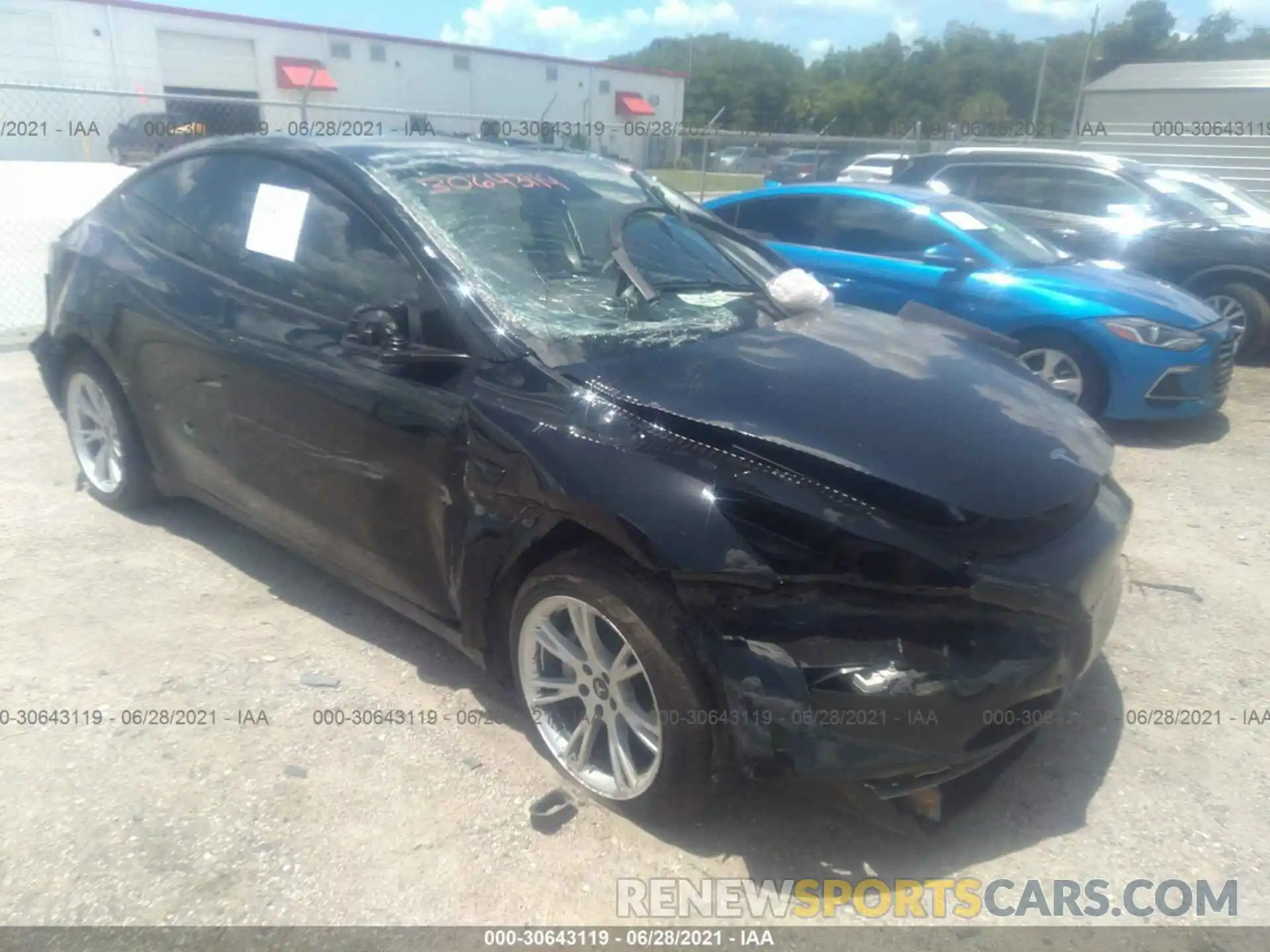 1 Photograph of a damaged car 5YJYGDEE4LF043014 TESLA MODEL Y 2020