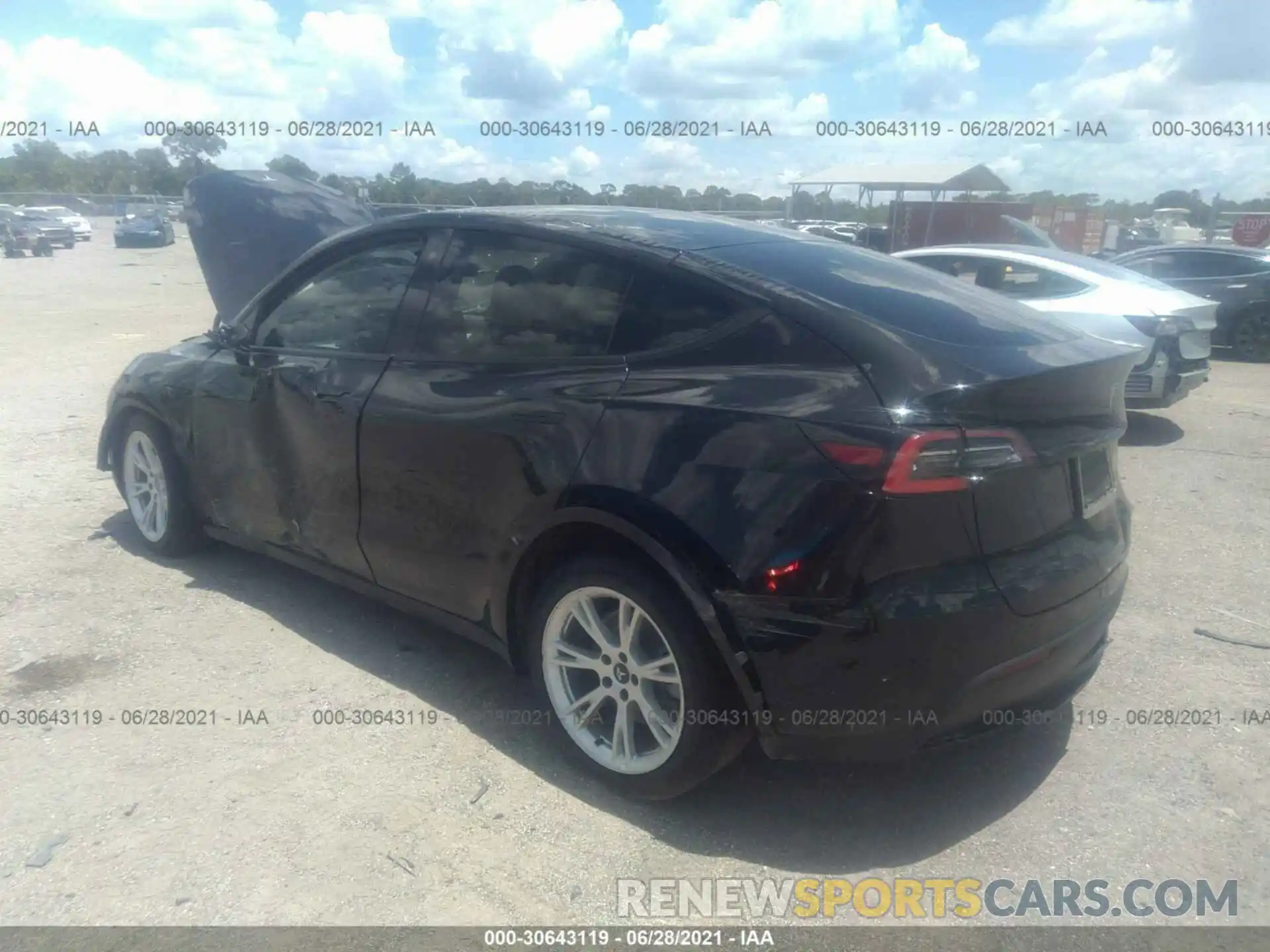 3 Фотография поврежденного автомобиля 5YJYGDEE4LF043014 TESLA MODEL Y 2020