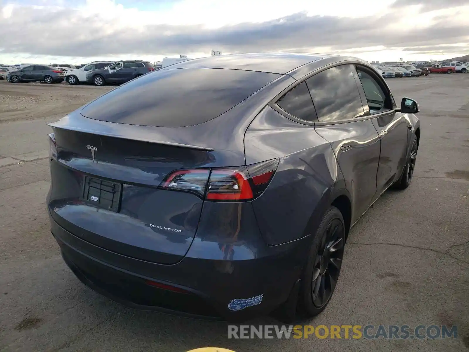 4 Photograph of a damaged car 5YJYGDEE4LF046205 TESLA MODEL Y 2020