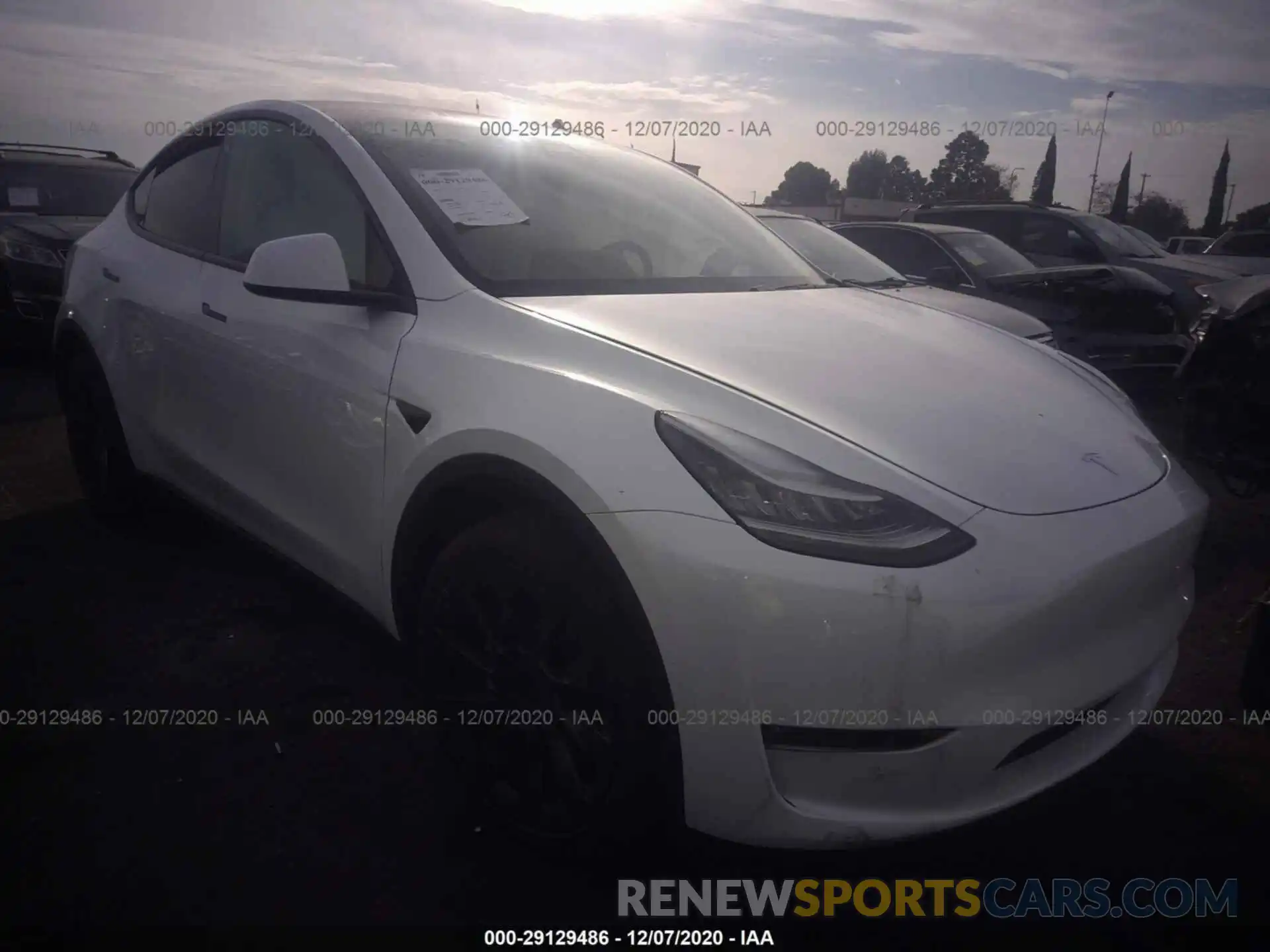 1 Photograph of a damaged car 5YJYGDEE4LF046351 TESLA MODEL Y 2020