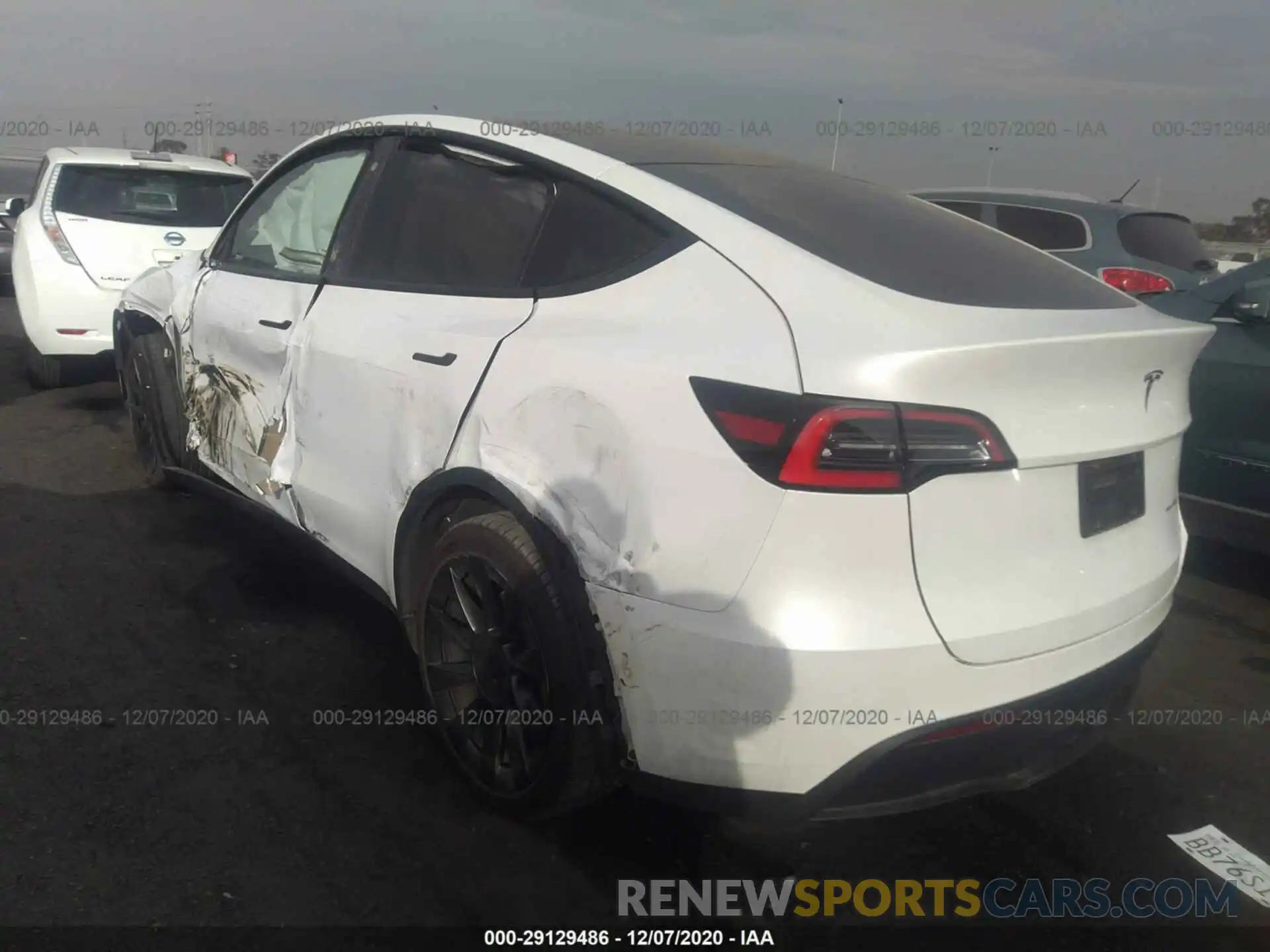 3 Photograph of a damaged car 5YJYGDEE4LF046351 TESLA MODEL Y 2020