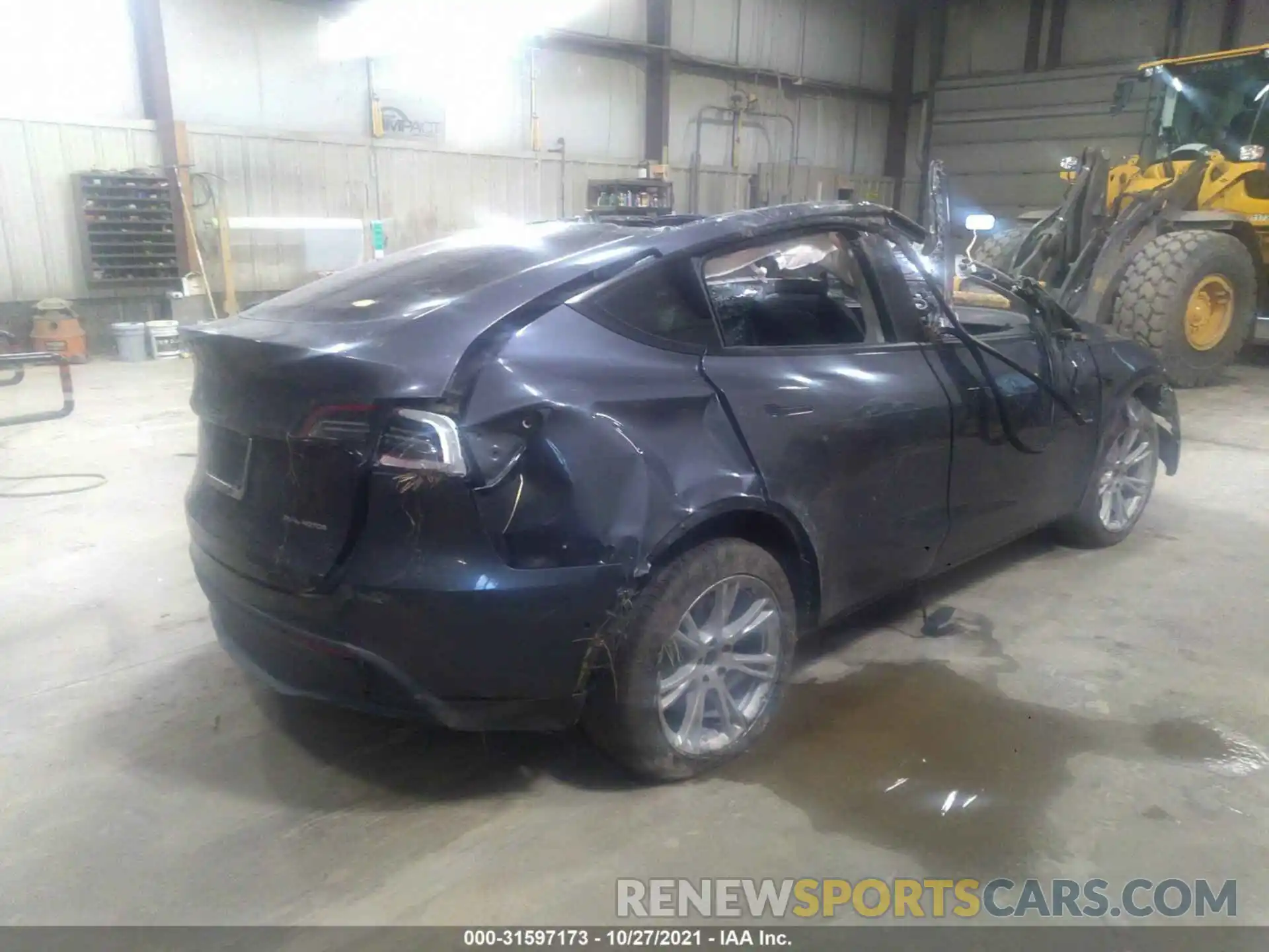 4 Photograph of a damaged car 5YJYGDEE4LF050271 TESLA MODEL Y 2020