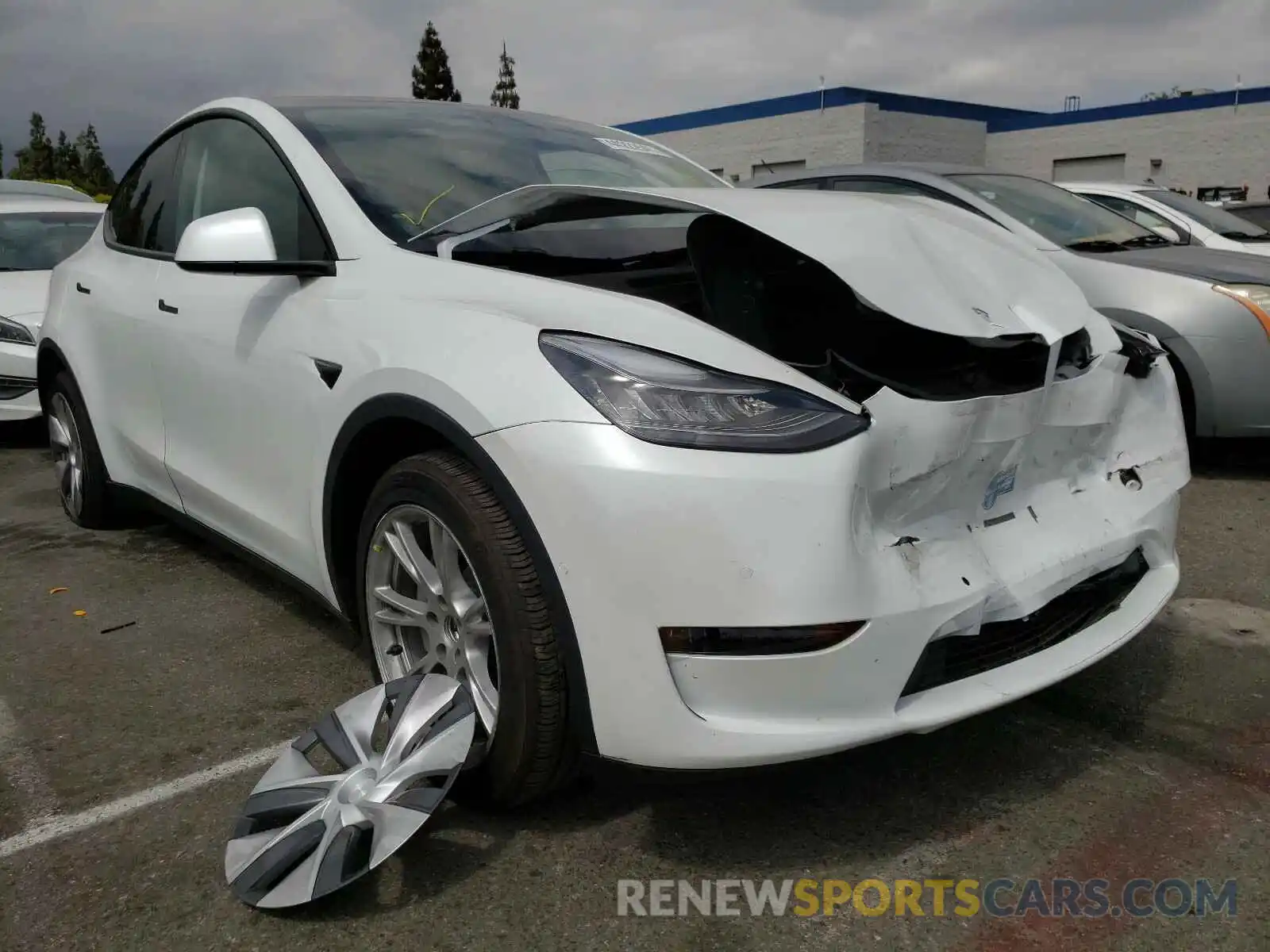 1 Photograph of a damaged car 5YJYGDEE4LF054689 TESLA MODEL Y 2020