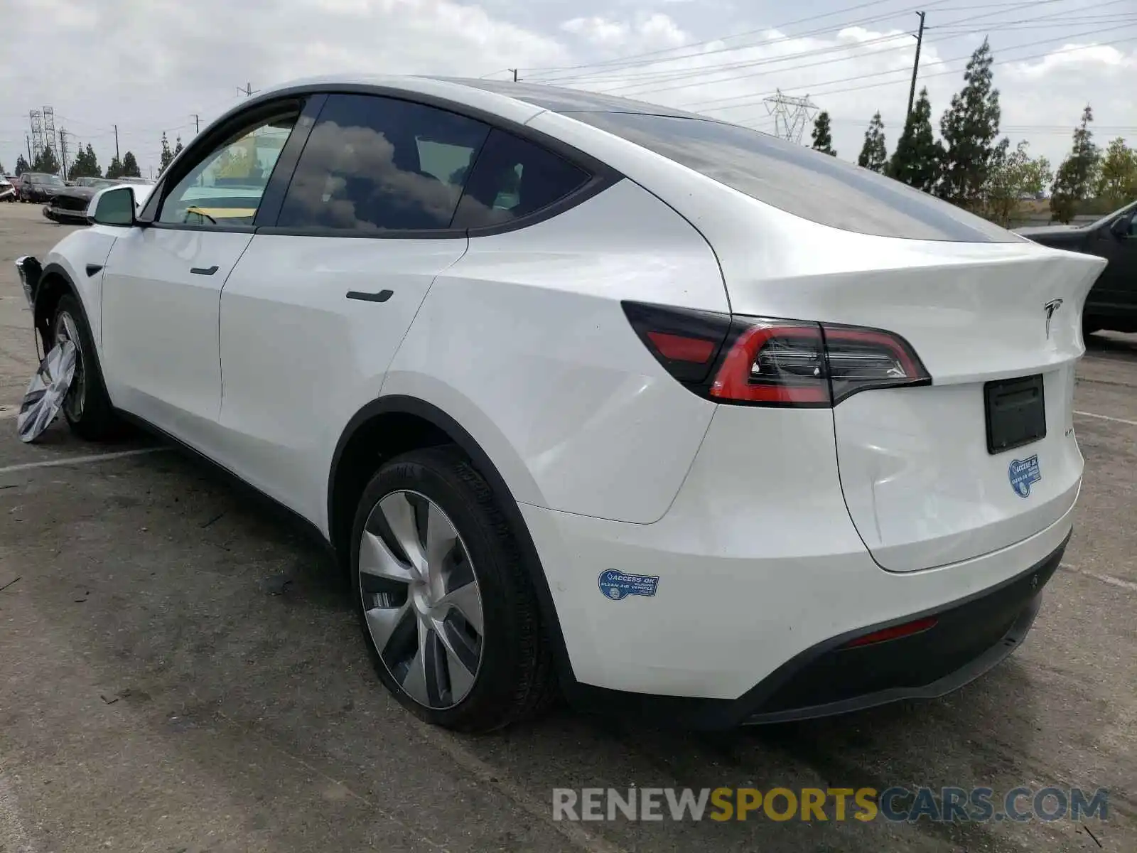 3 Photograph of a damaged car 5YJYGDEE4LF054689 TESLA MODEL Y 2020