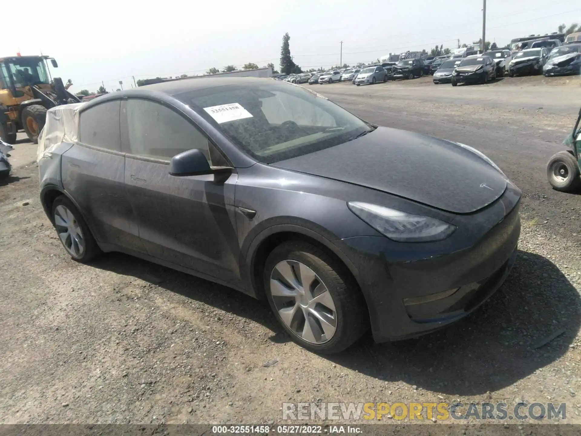 1 Photograph of a damaged car 5YJYGDEE4LF055051 TESLA MODEL Y 2020