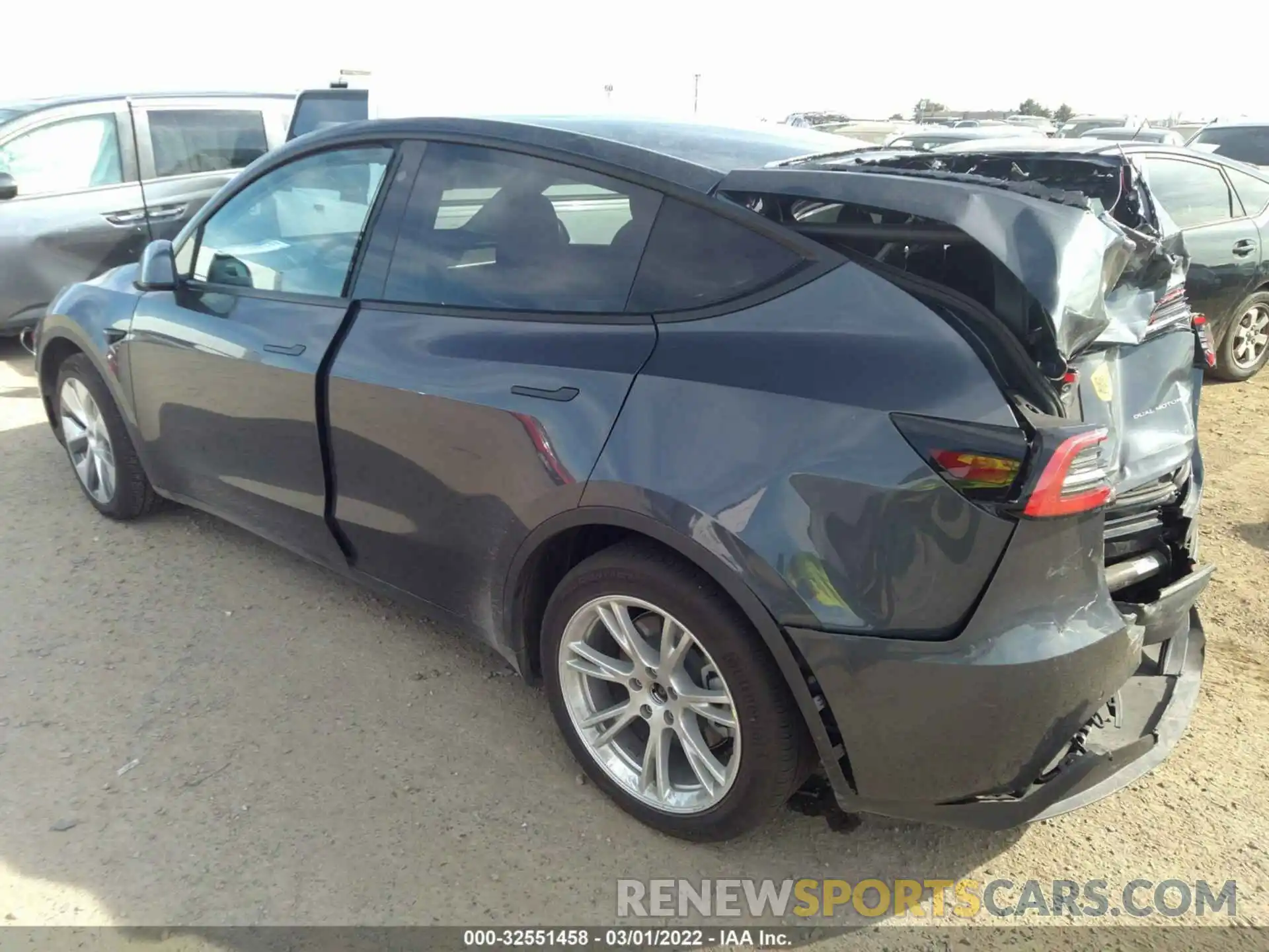 3 Photograph of a damaged car 5YJYGDEE4LF055051 TESLA MODEL Y 2020