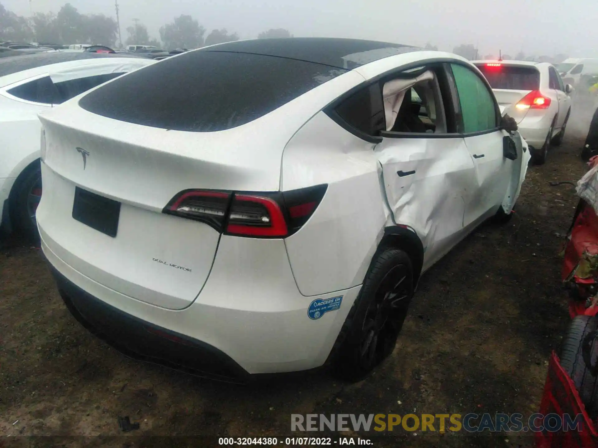 4 Photograph of a damaged car 5YJYGDEE4LF056443 TESLA MODEL Y 2020