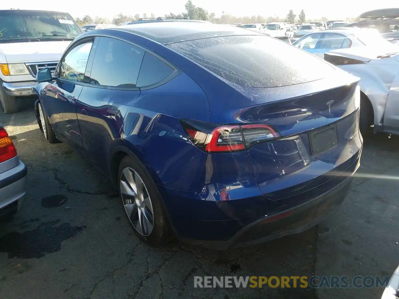 3 Photograph of a damaged car 5YJYGDEE4LF059049 TESLA MODEL Y 2020