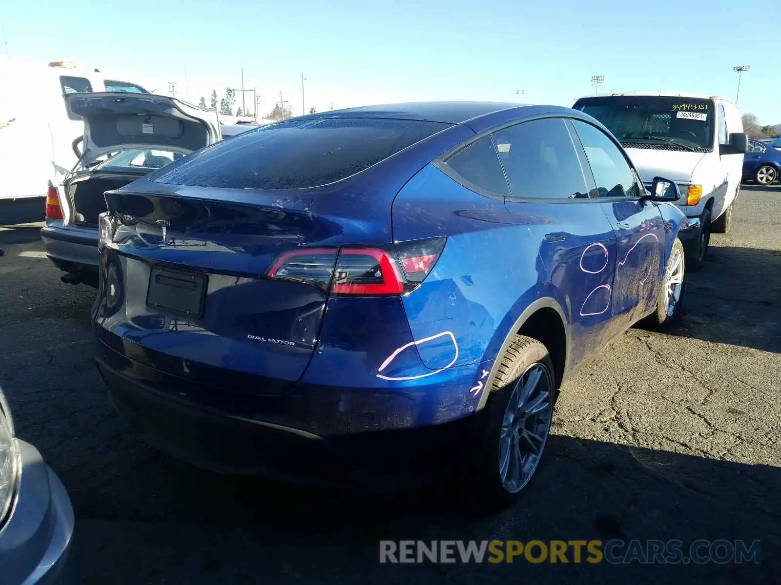 4 Photograph of a damaged car 5YJYGDEE4LF059049 TESLA MODEL Y 2020