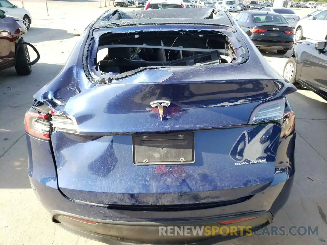 6 Photograph of a damaged car 5YJYGDEE5LF011981 TESLA MODEL Y 2020