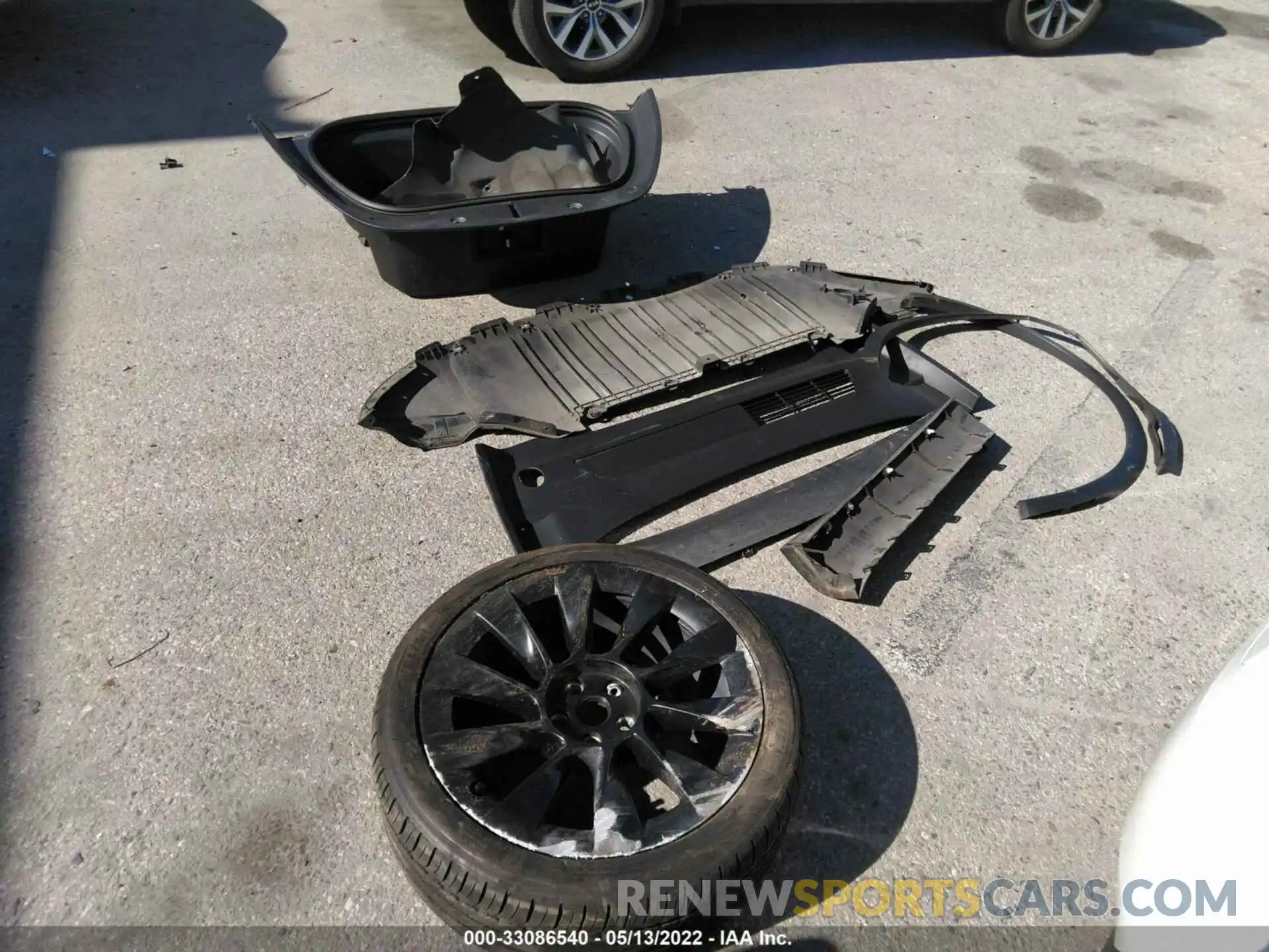 12 Photograph of a damaged car 5YJYGDEE5LF012872 TESLA MODEL Y 2020