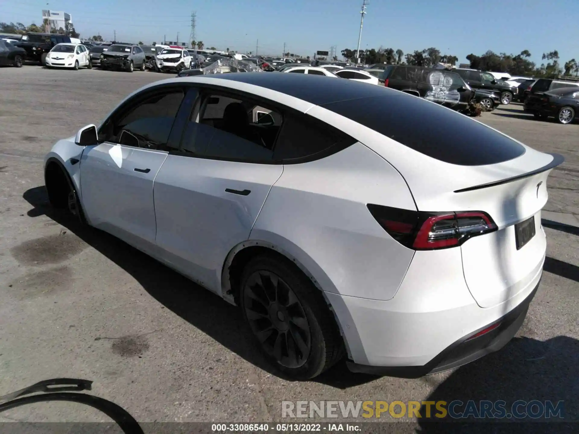 3 Photograph of a damaged car 5YJYGDEE5LF012872 TESLA MODEL Y 2020