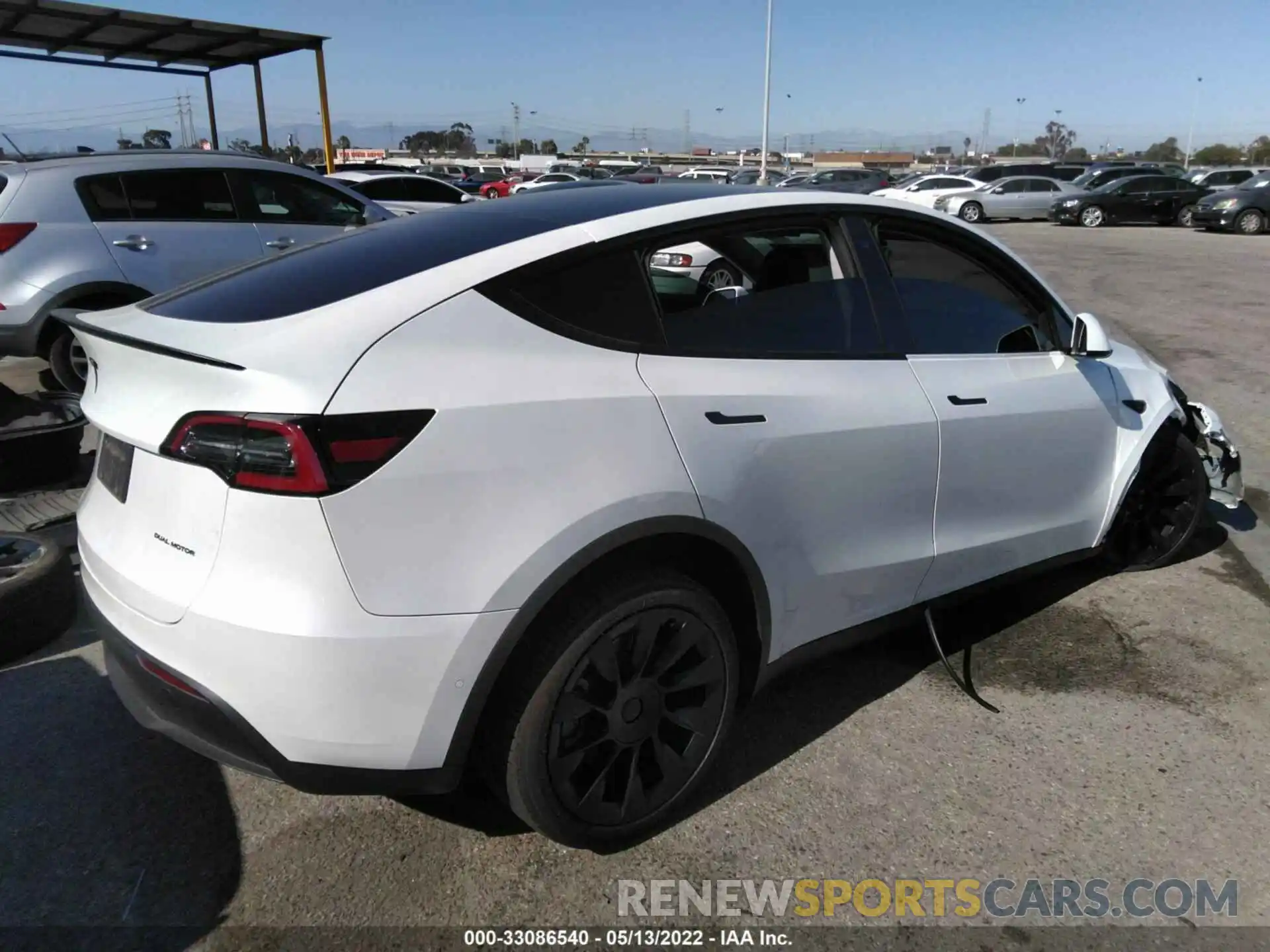 4 Фотография поврежденного автомобиля 5YJYGDEE5LF012872 TESLA MODEL Y 2020